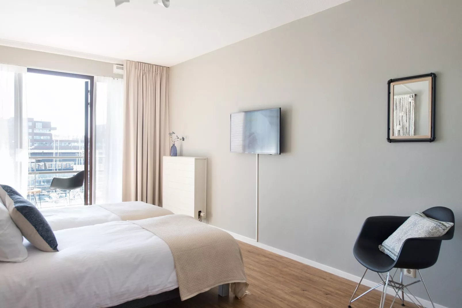 Scheveningen Harbour 62A-Bedroom
