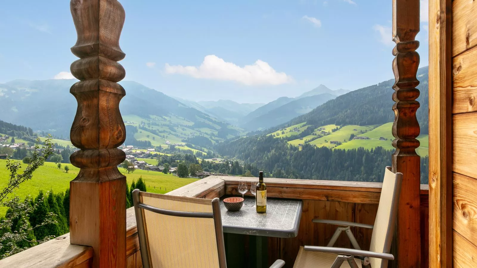 Haus Fernwald-Terrace balcony