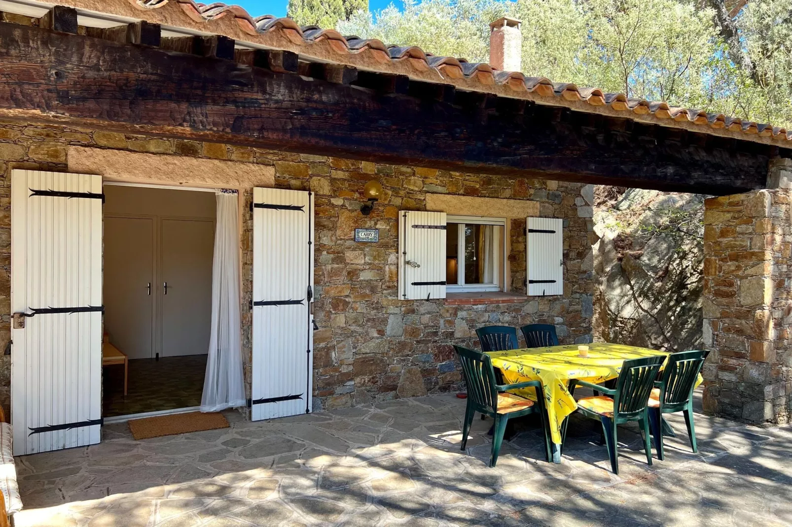 Domaine Anoutous Carry-Terrace balcony