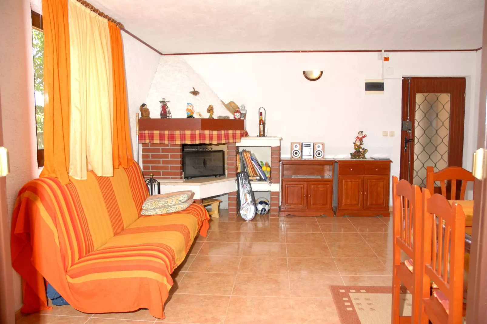Federica-Living room
