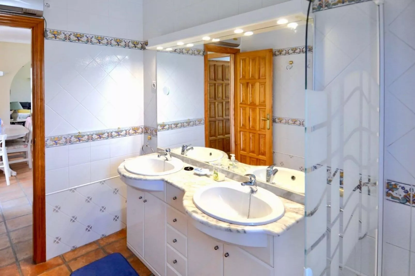 Villa Boya-Bathroom