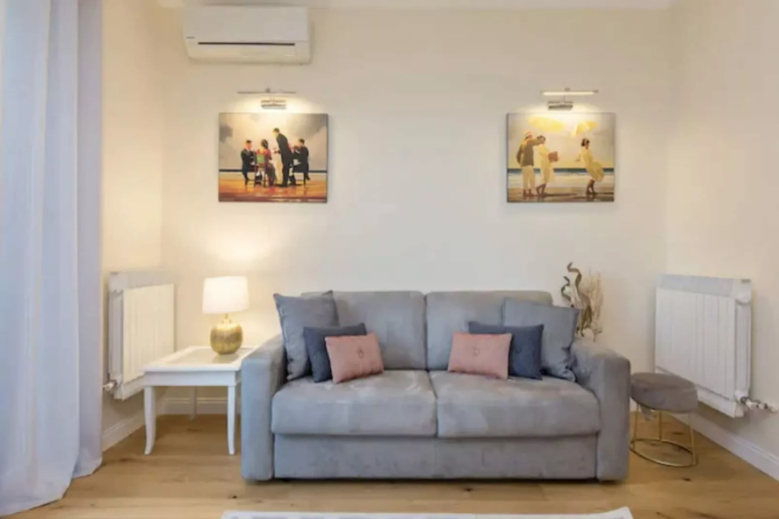 Aurora Vistalago-Living room