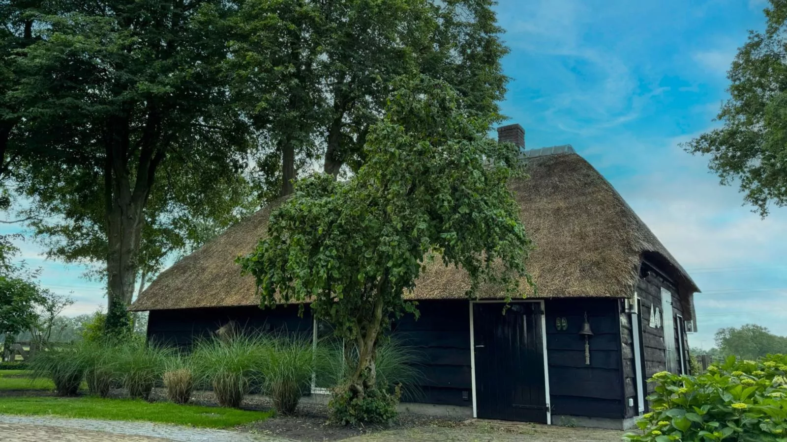 Heeresteeg-Außenbereich Sommer
