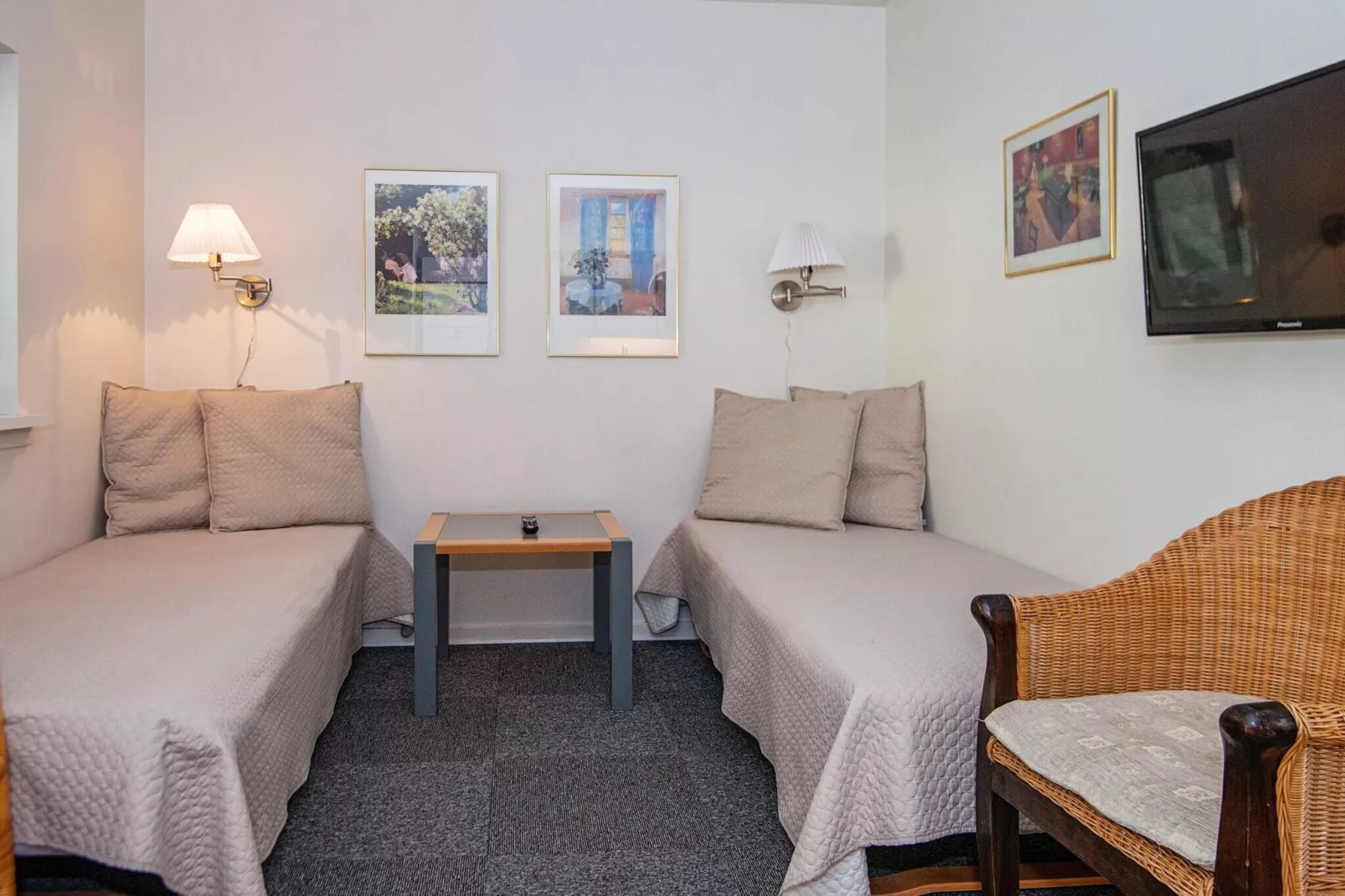 2 rooms w/partially seaview-Indoor