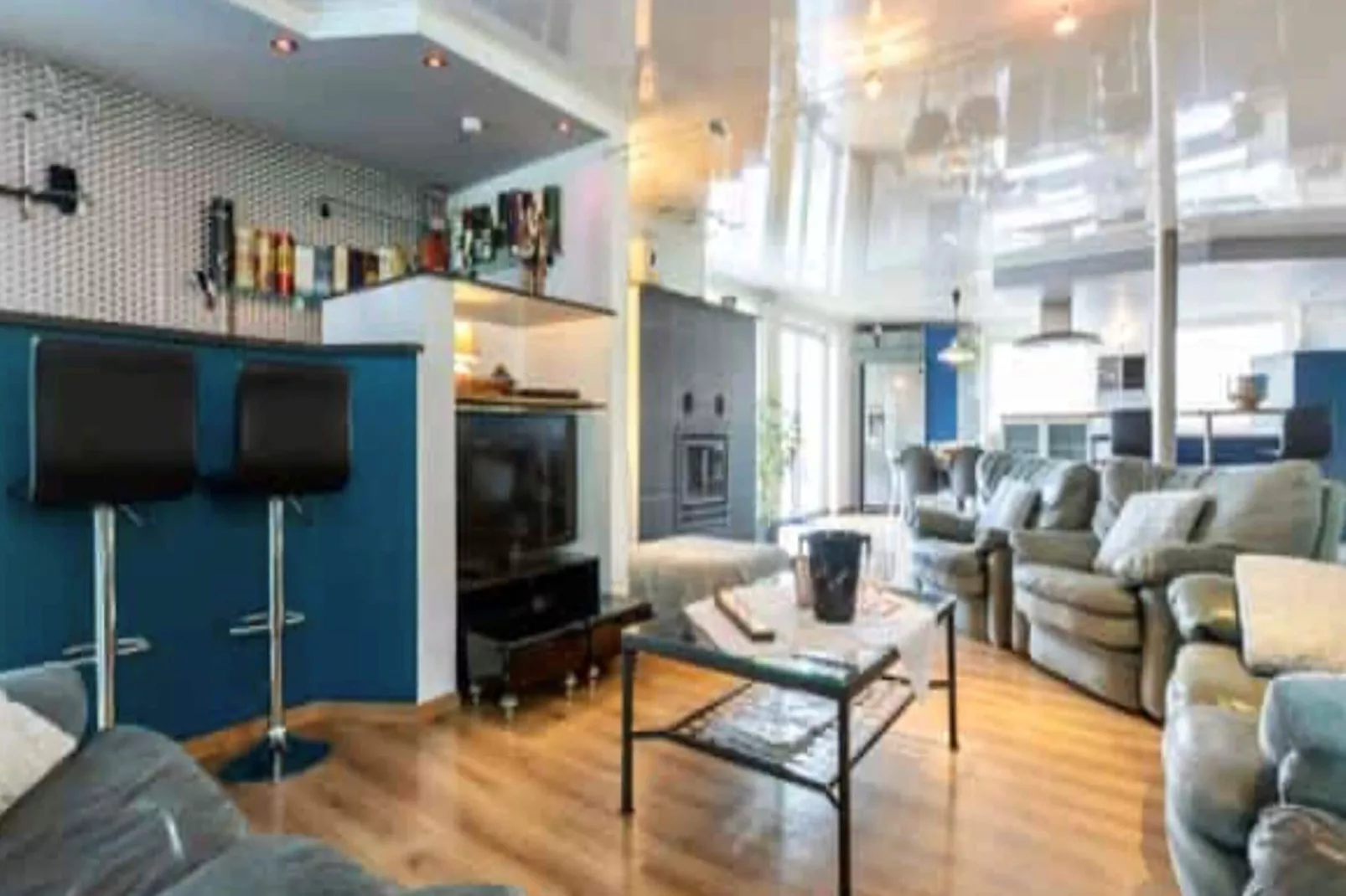 Le Loft-Living room
