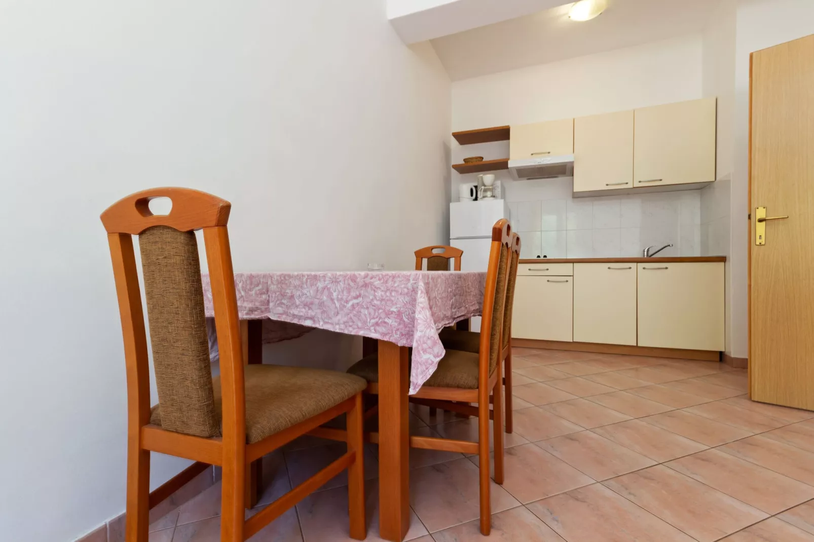 Apartman 1  4pax-Dining room