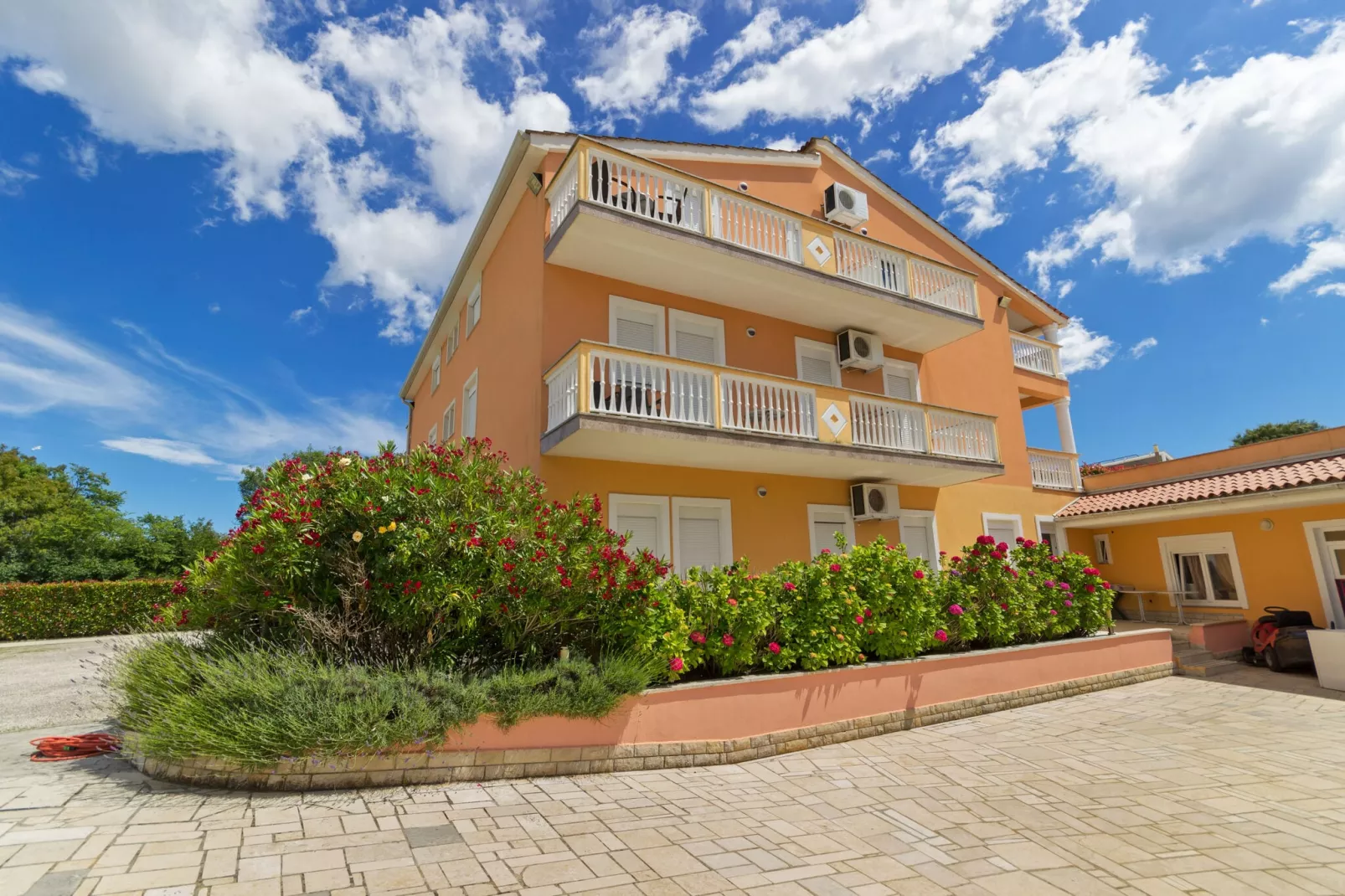 Apartman 1  4pax-Exterior summer