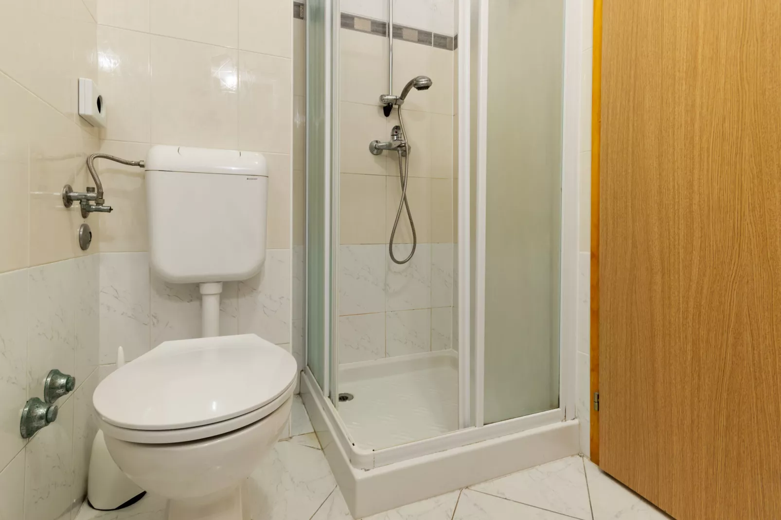 Apartman 1  4pax-Bathroom