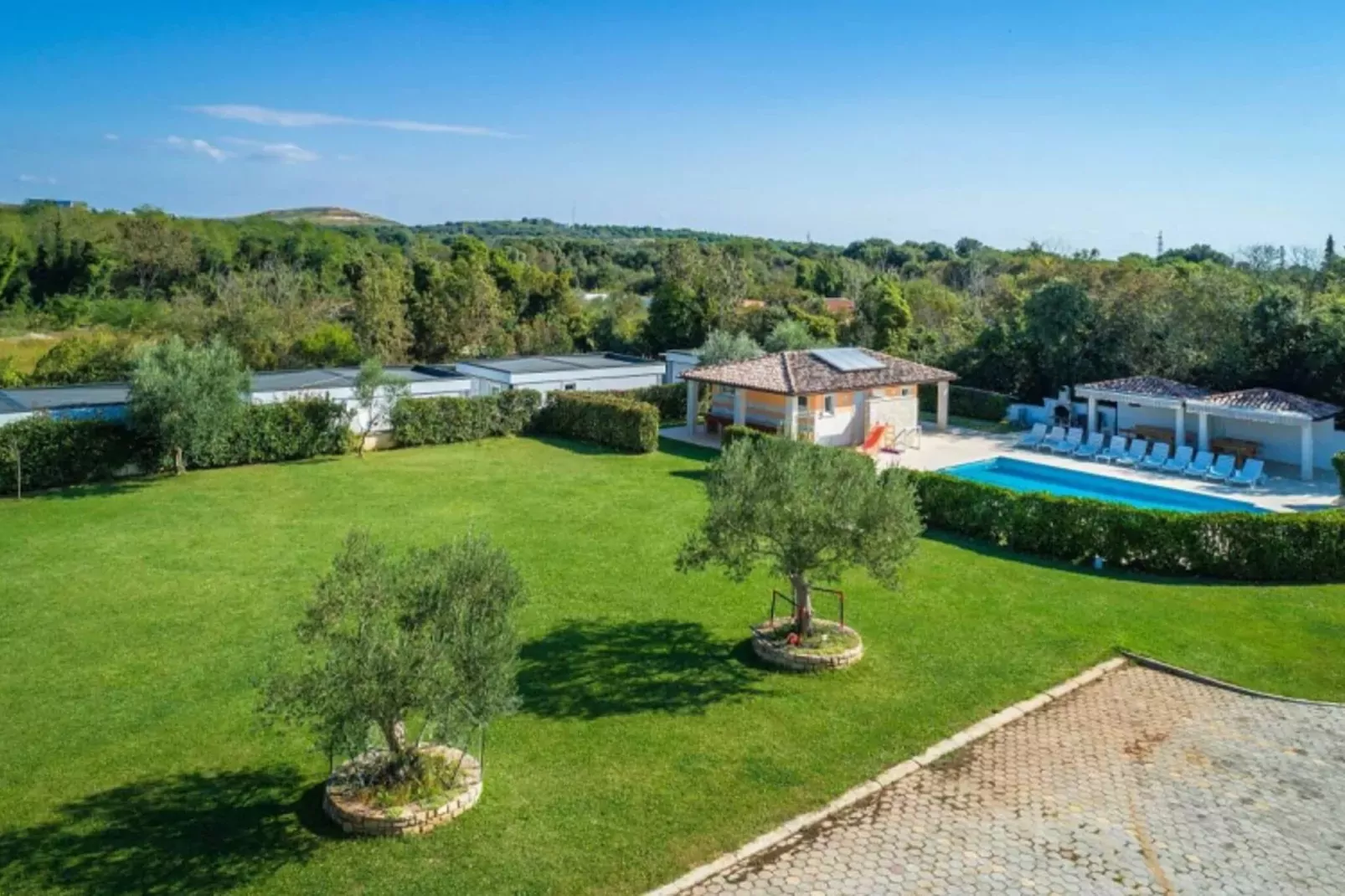 Apartman 1  4pax-Gardens summer