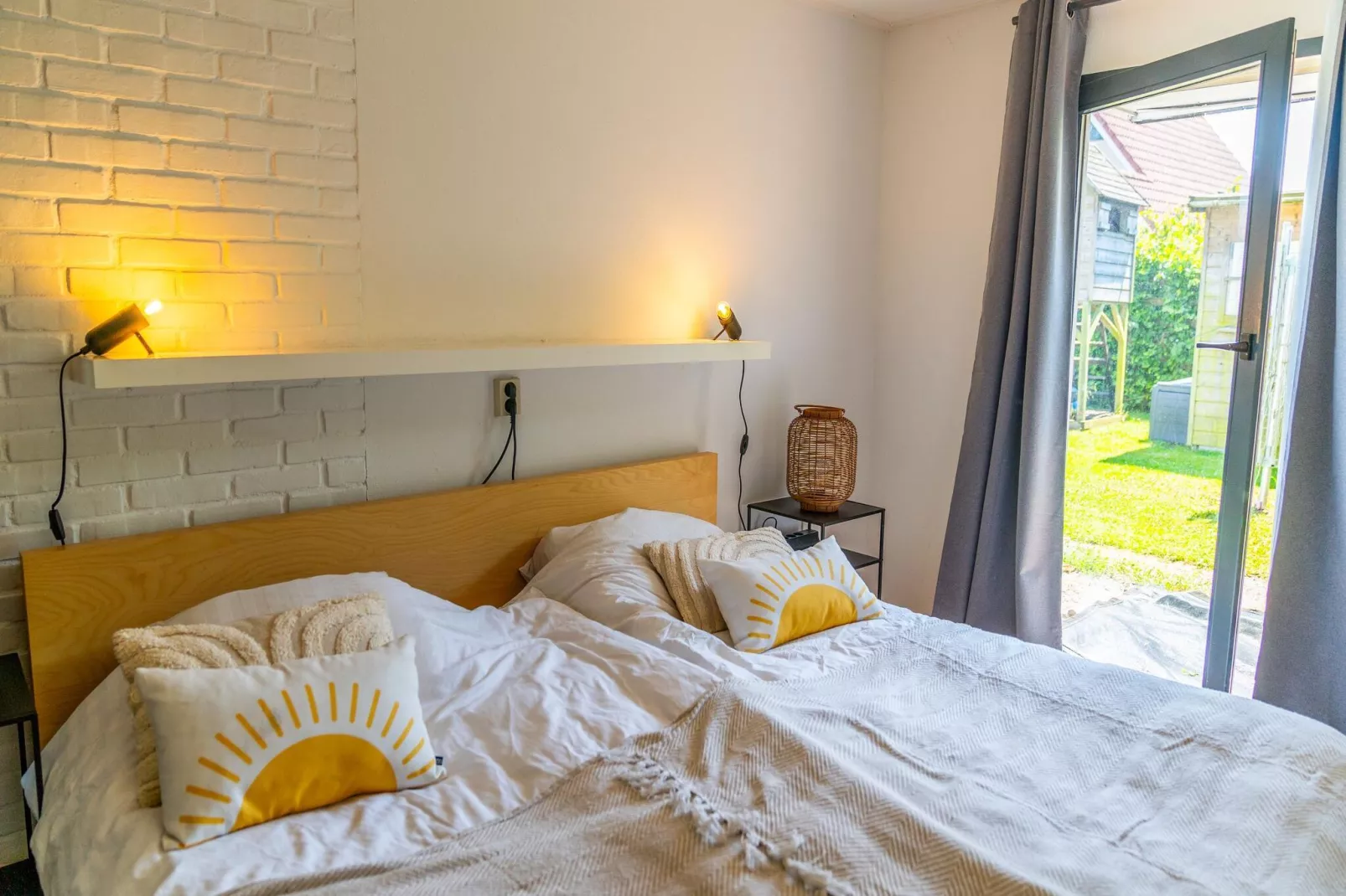 Strandhuis Schoneveld-Bedroom