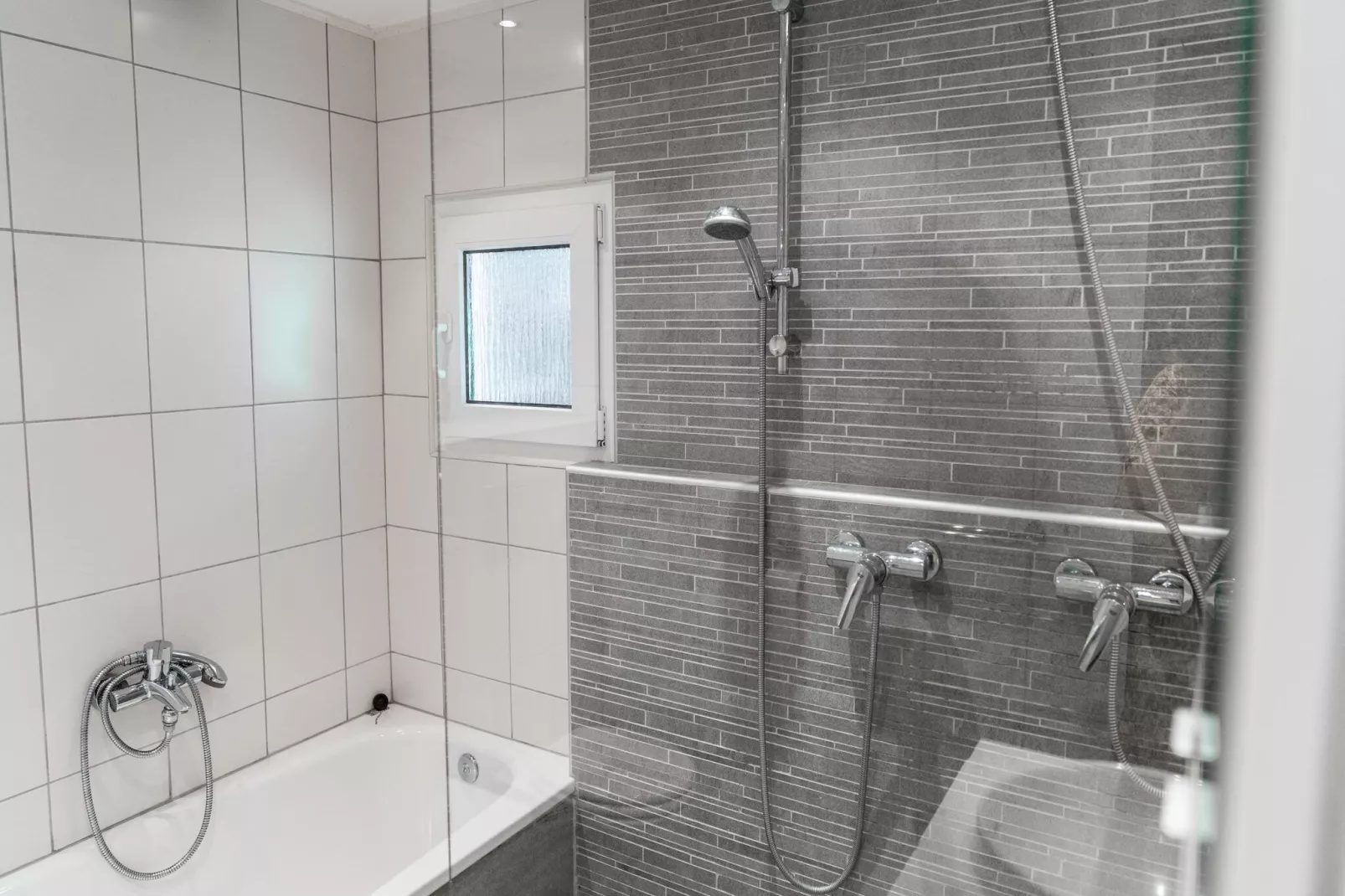 Strandhuis Schoneveld-Bathroom