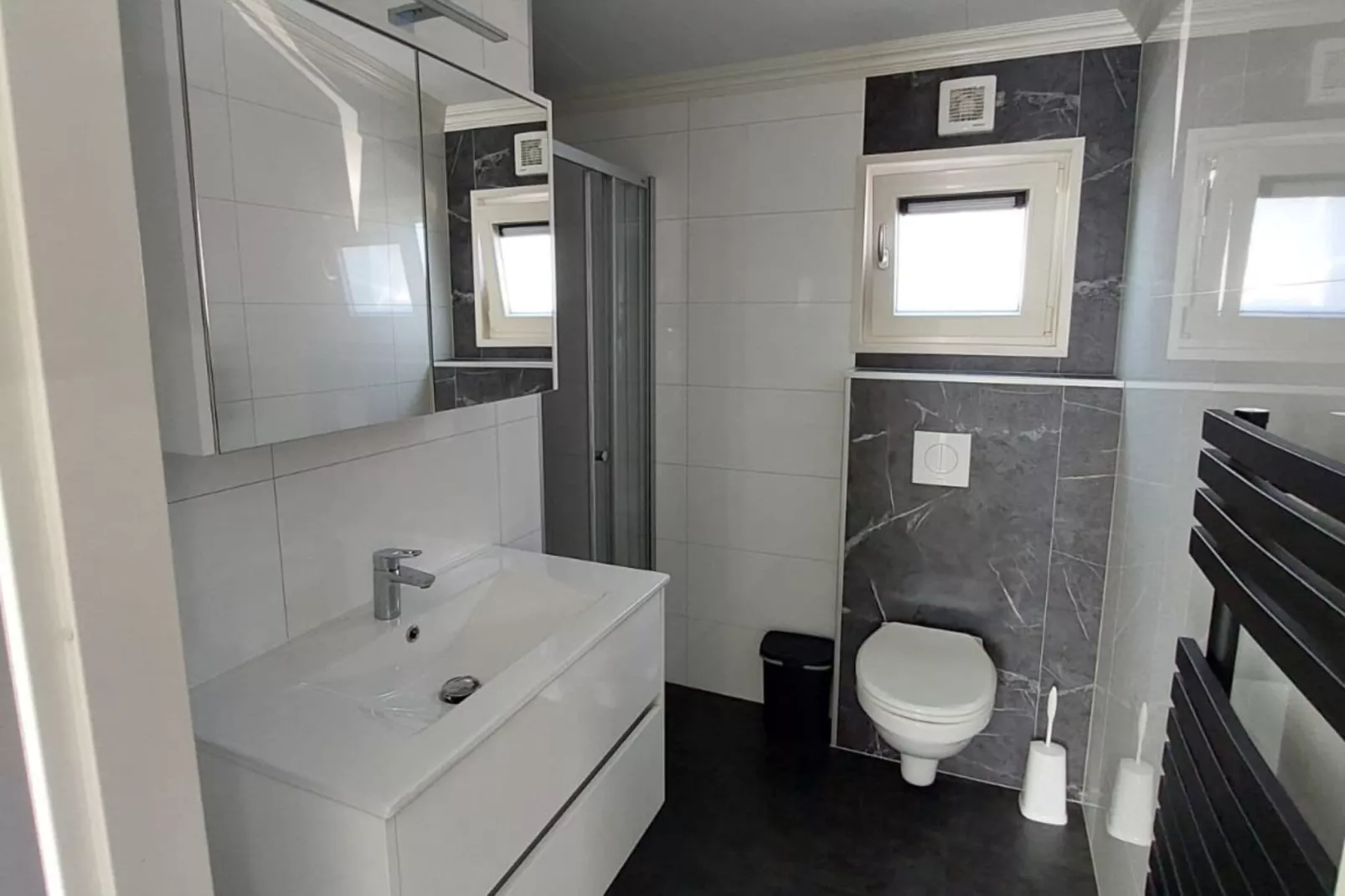 Brabants Weelde 33-Badezimmer