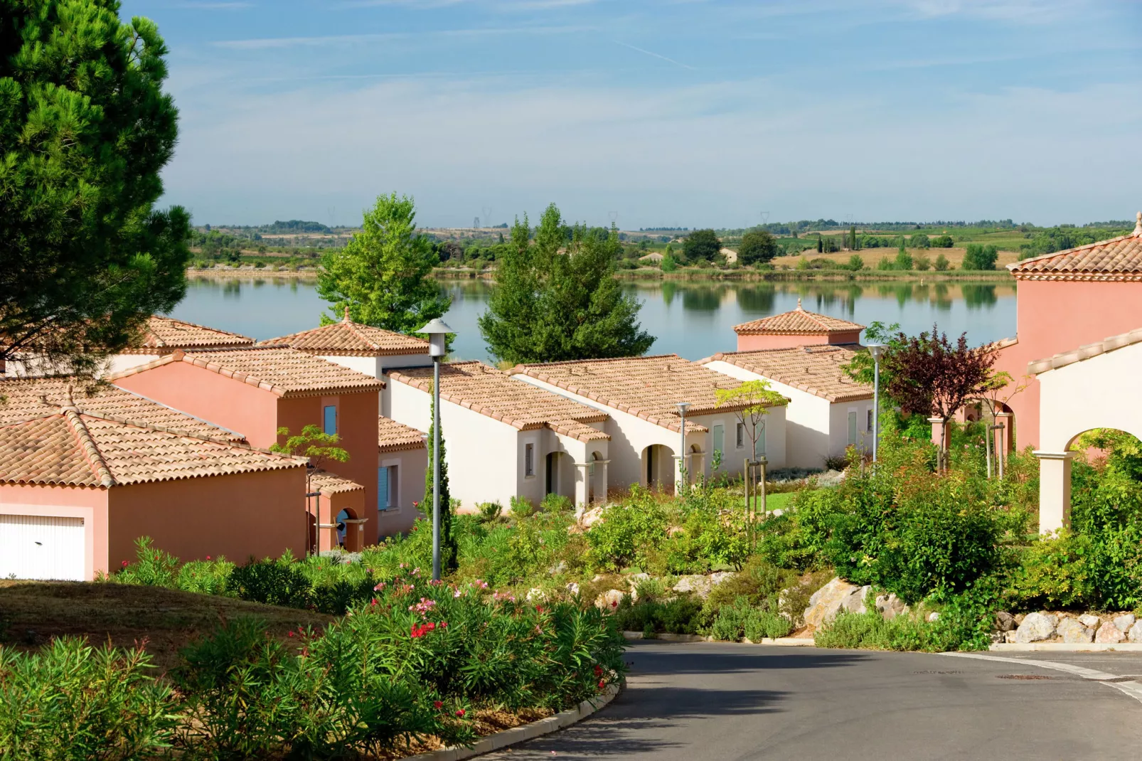 Les Hauts du Lac-Zones été à 1 km