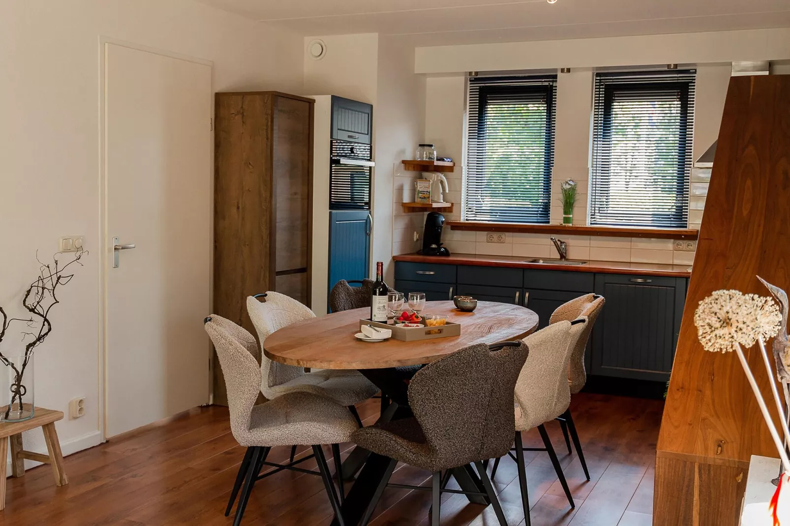 4-persoons bungalow Sondel 37-Dining room
