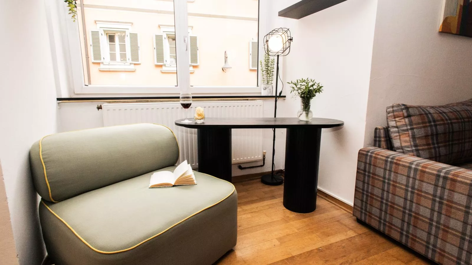 Hoffie-Living room