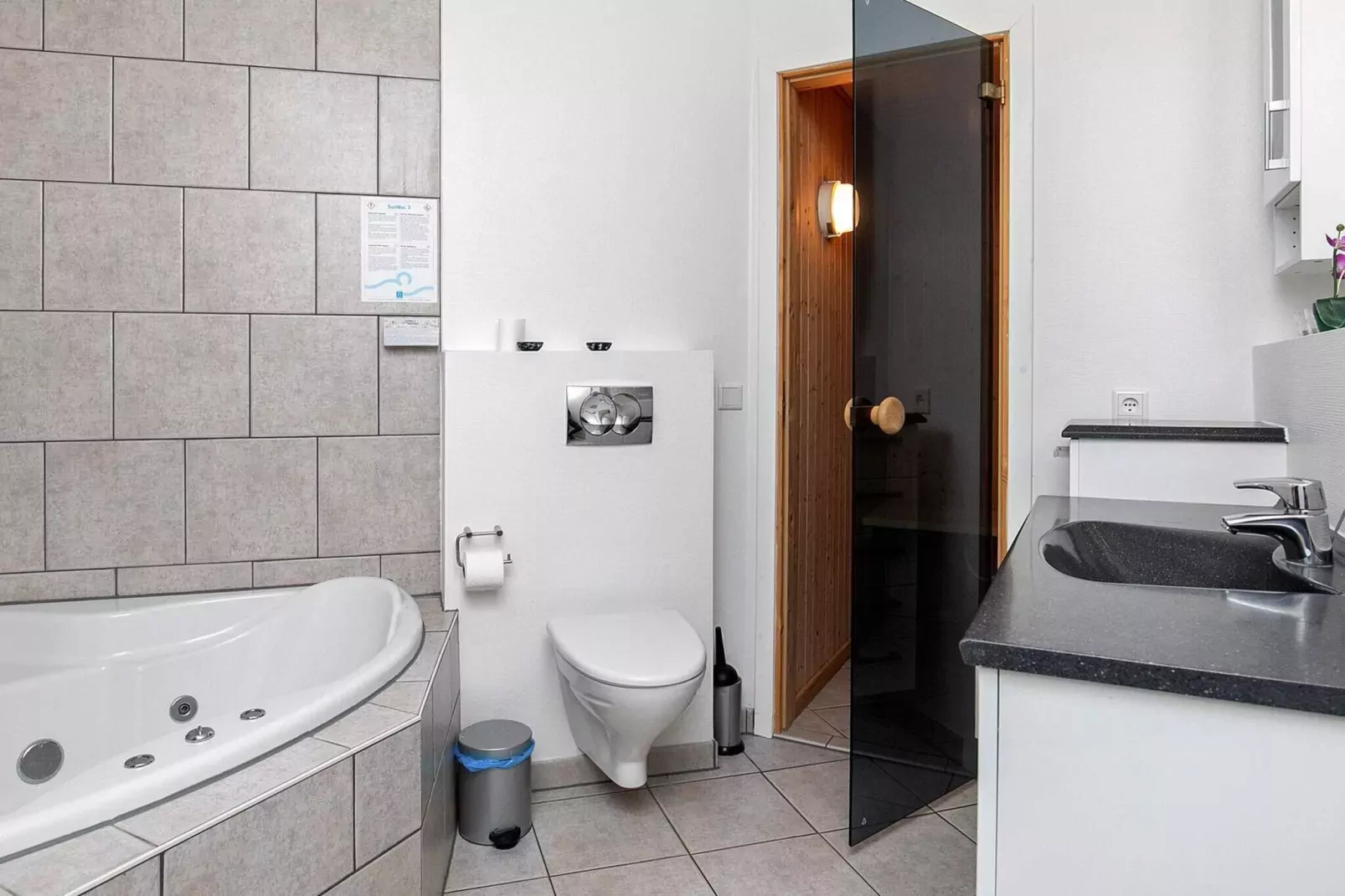 4 room,ground floor-Indoor