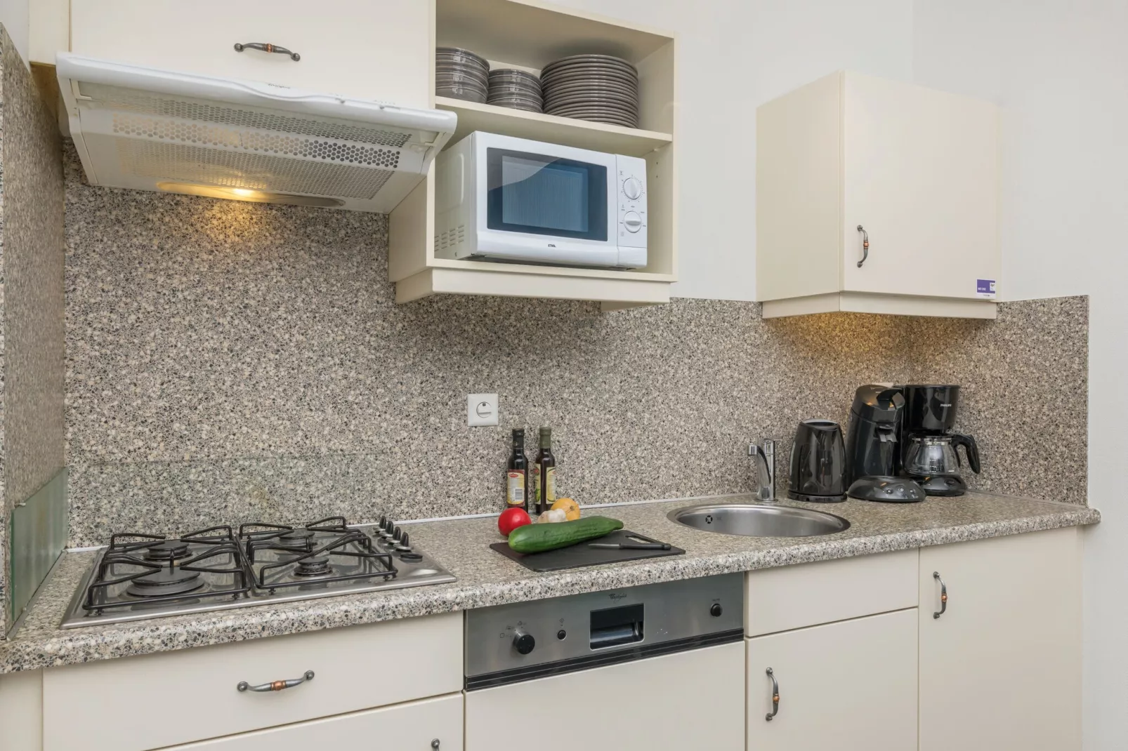 Marinapark Volendam 3-Kitchen