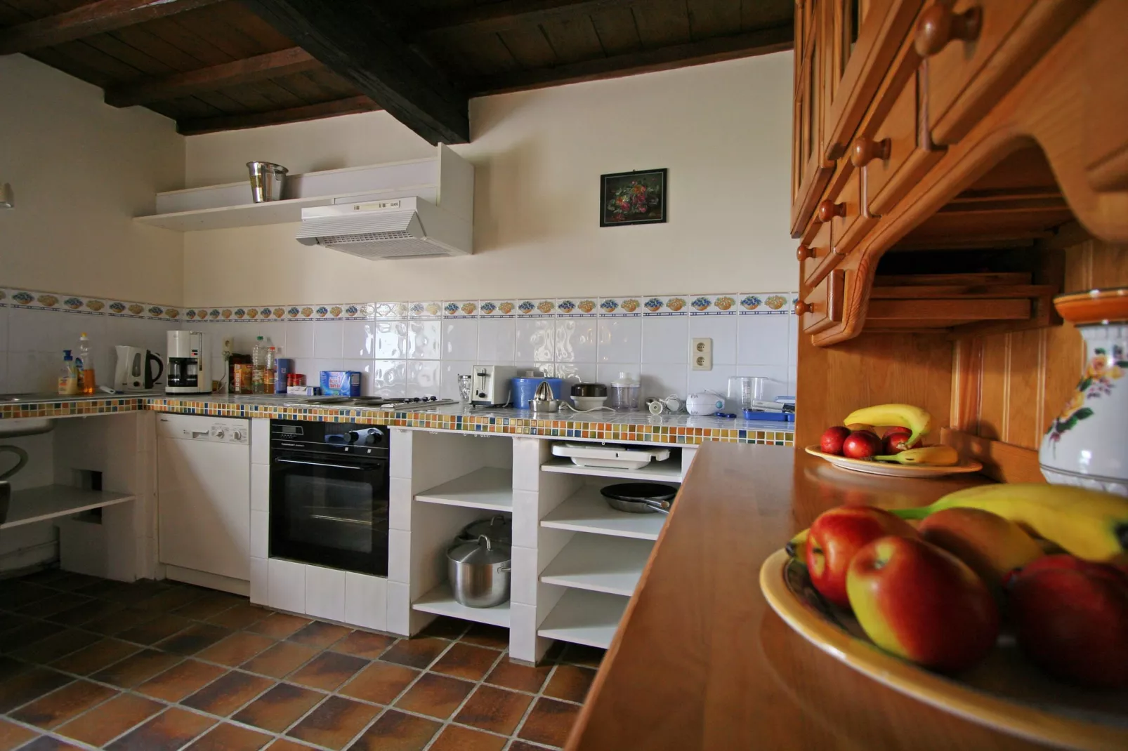 Les Orchidées-Kitchen