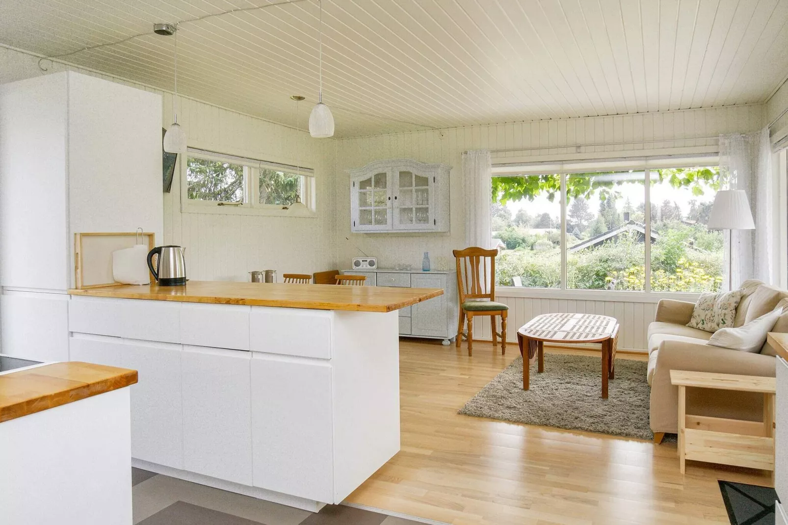 Charming Cottage by Beach - By Traum Ferienwohnungen-Indoor