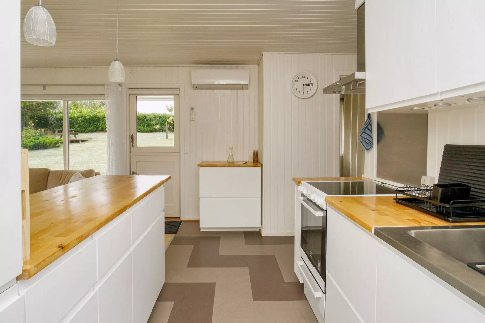 Charming Cottage by Beach - By Traum Ferienwohnungen-Indoor
