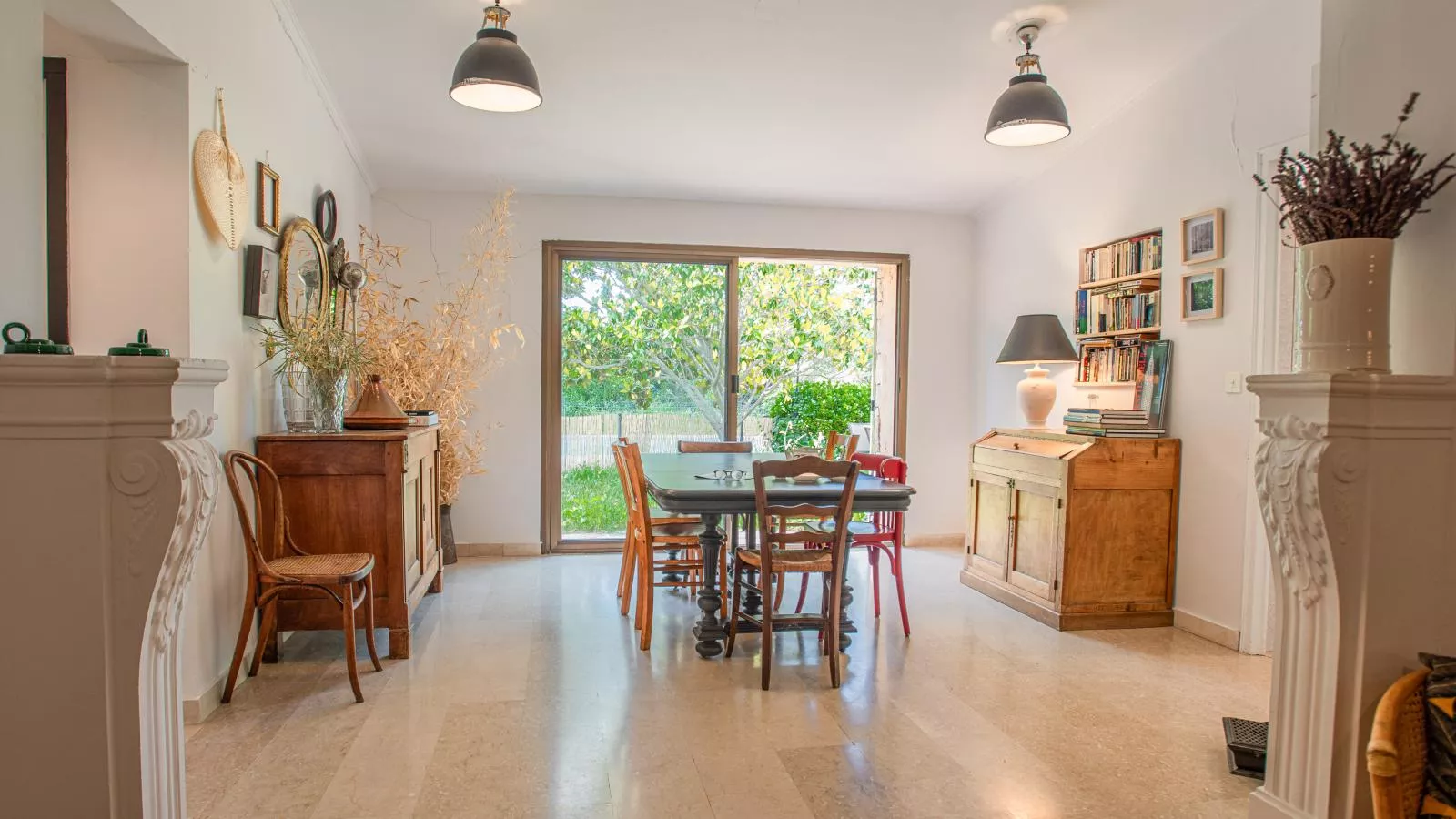 Little butterfly-Dining room