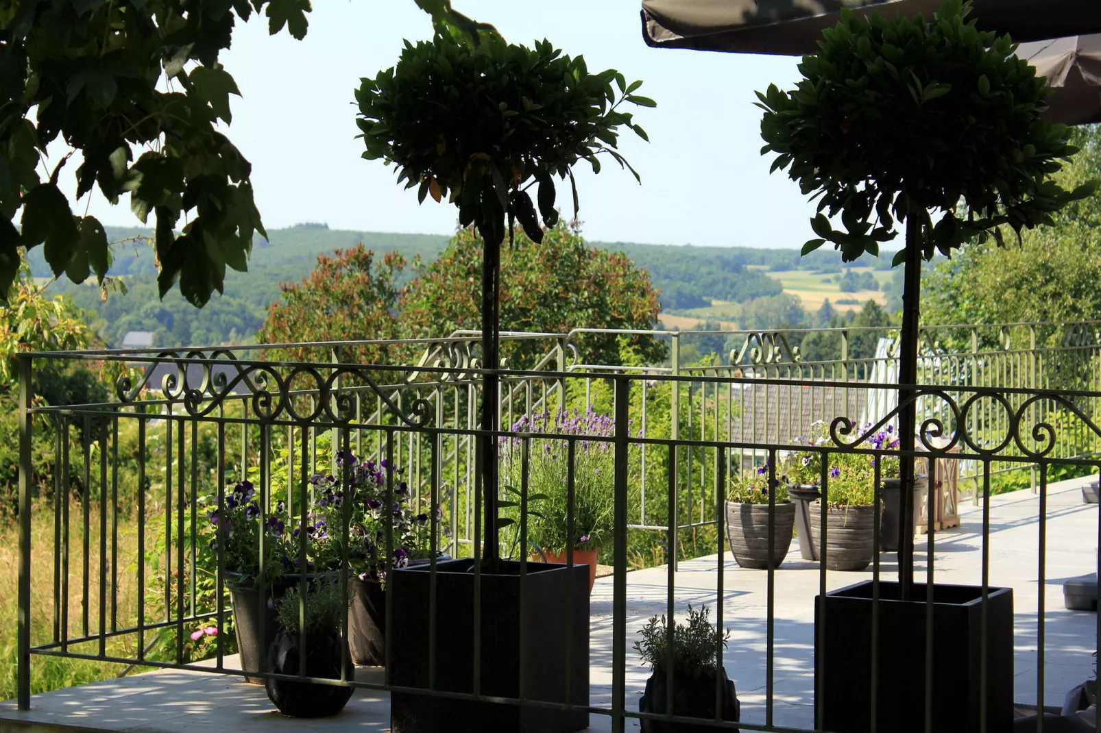 Honnay-Terrace balcony