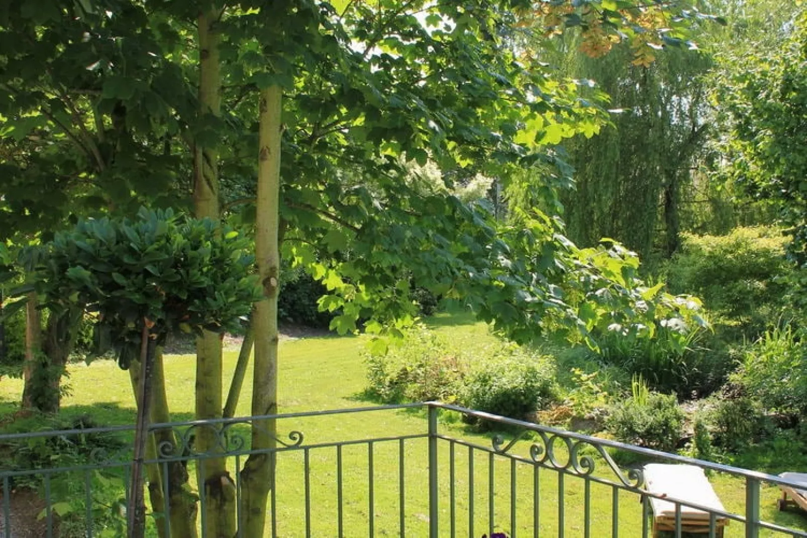 Honnay-Gardens summer