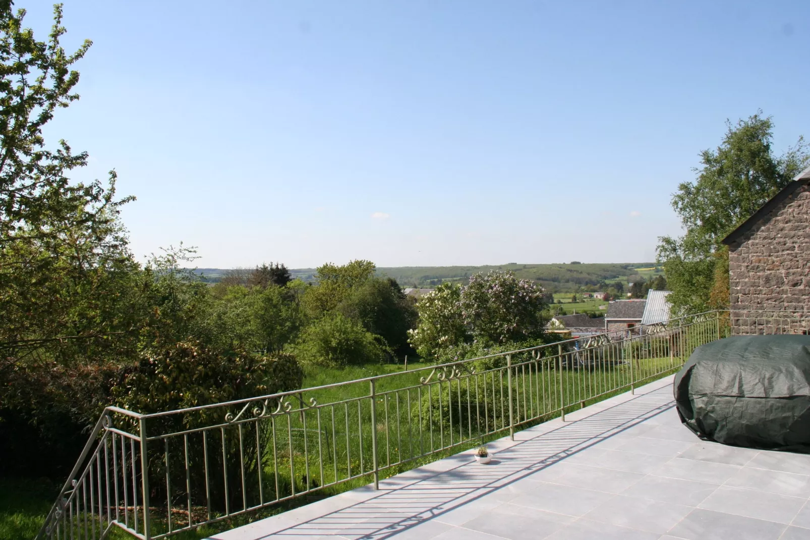 Honnay-View summer