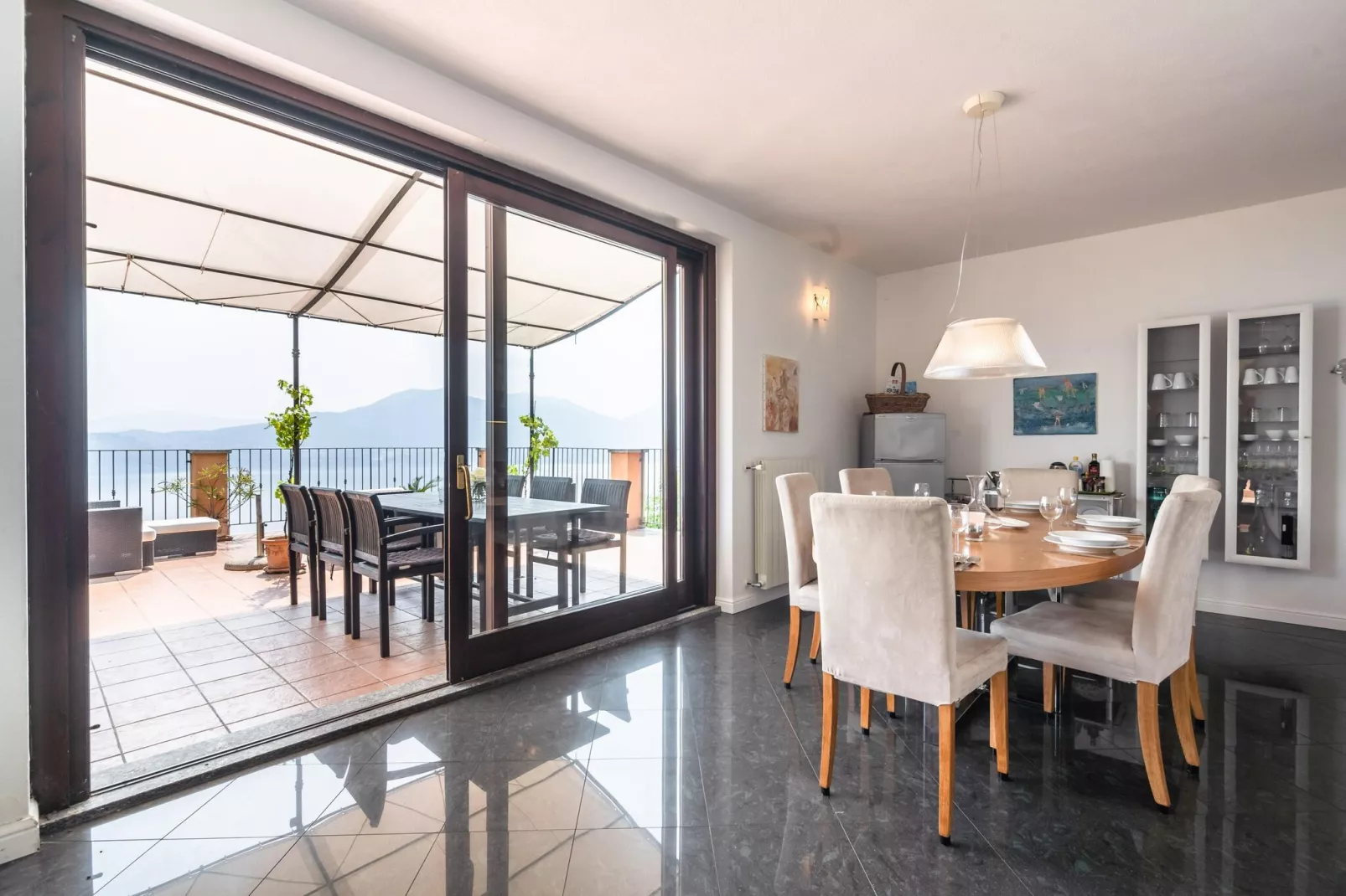 Terrazza Vista Lago-Living room