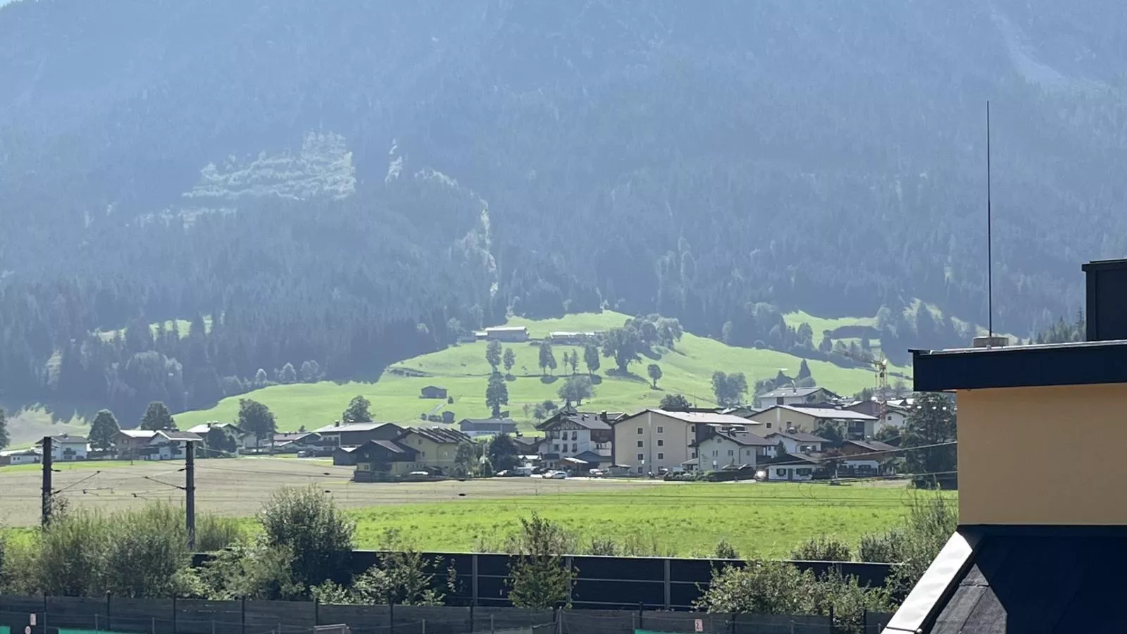 Edelalm Residenz Top 4-View summer