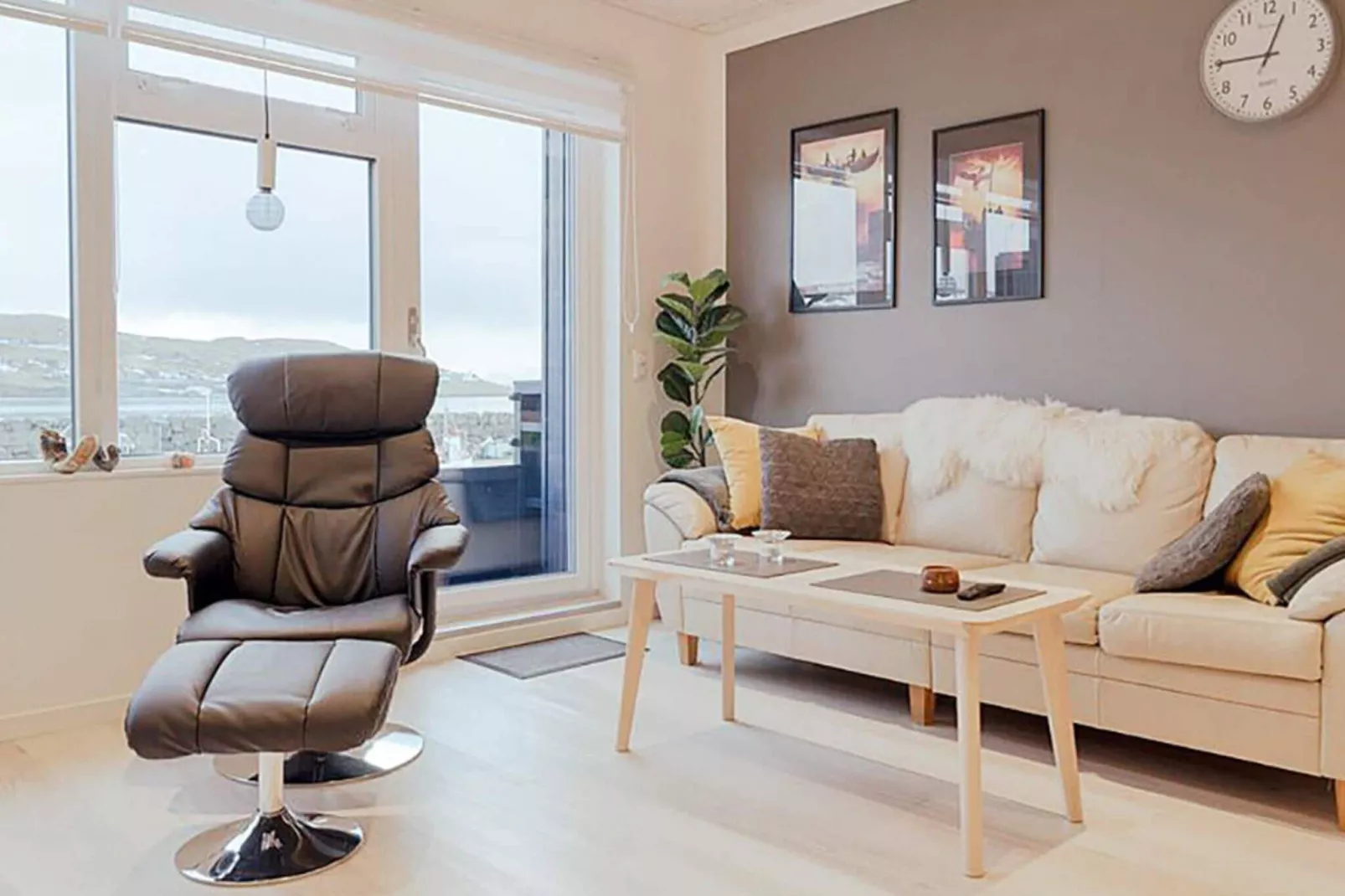 Seaside Escape in Faroe - By Traum Ferienwohnungen-Indoor