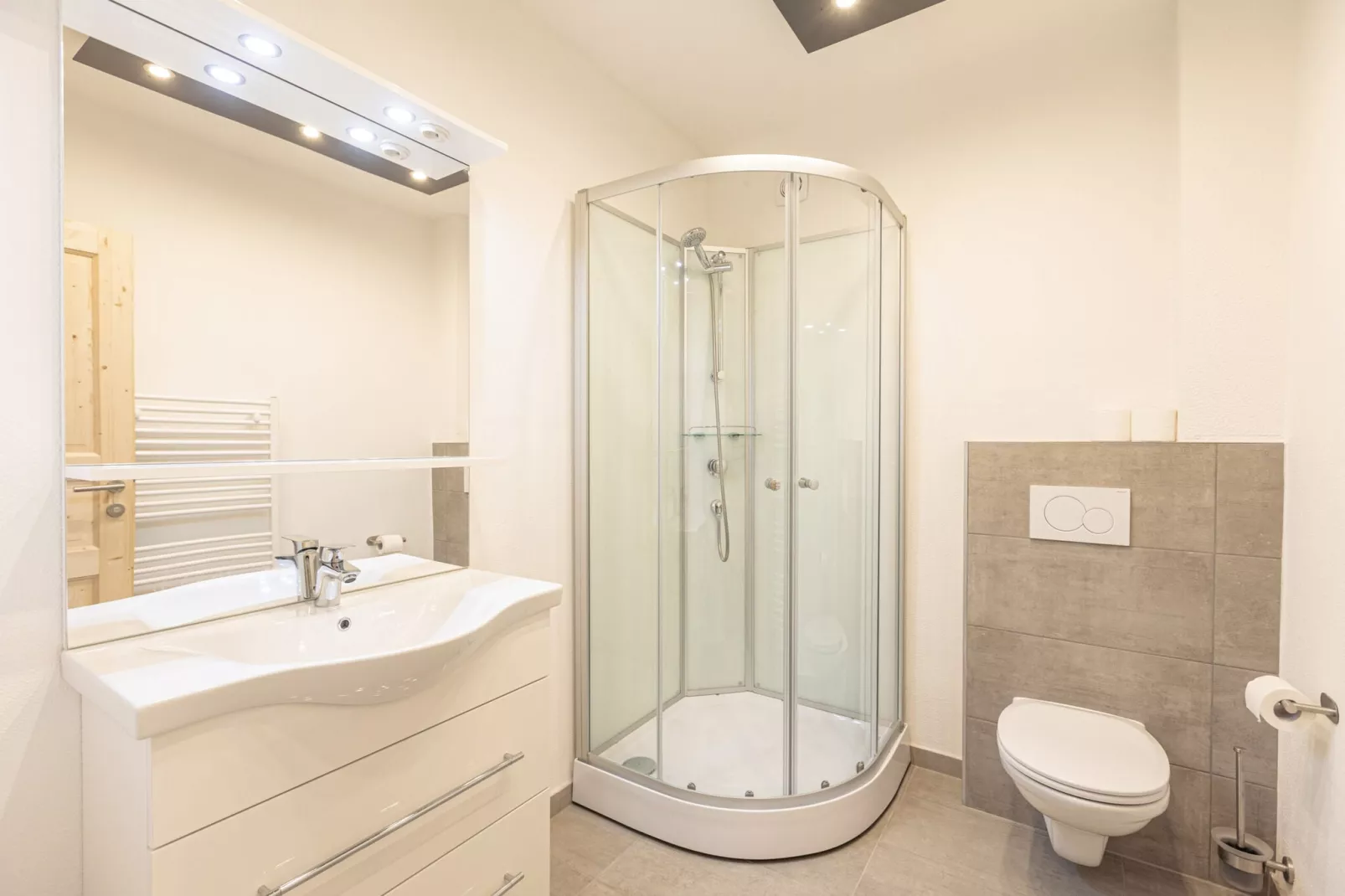 Erzberg Alpin Resort  1-Bathroom
