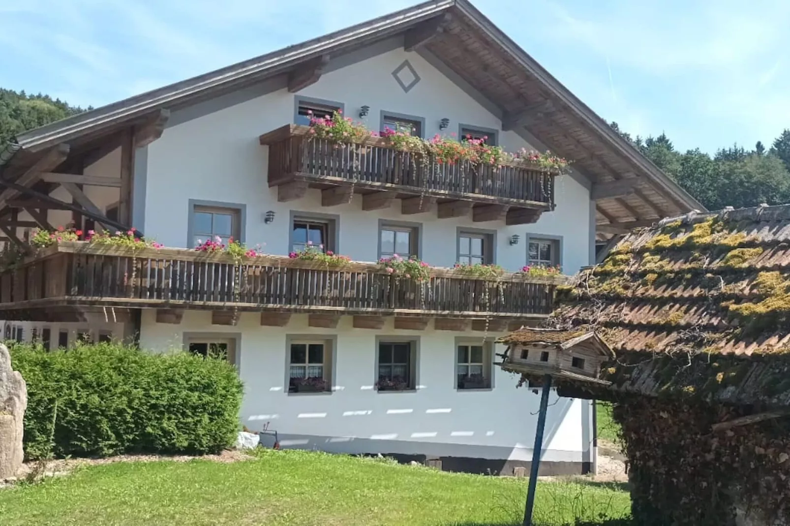 Ferienwohnung Holzfurtner-Außenbereich Sommer