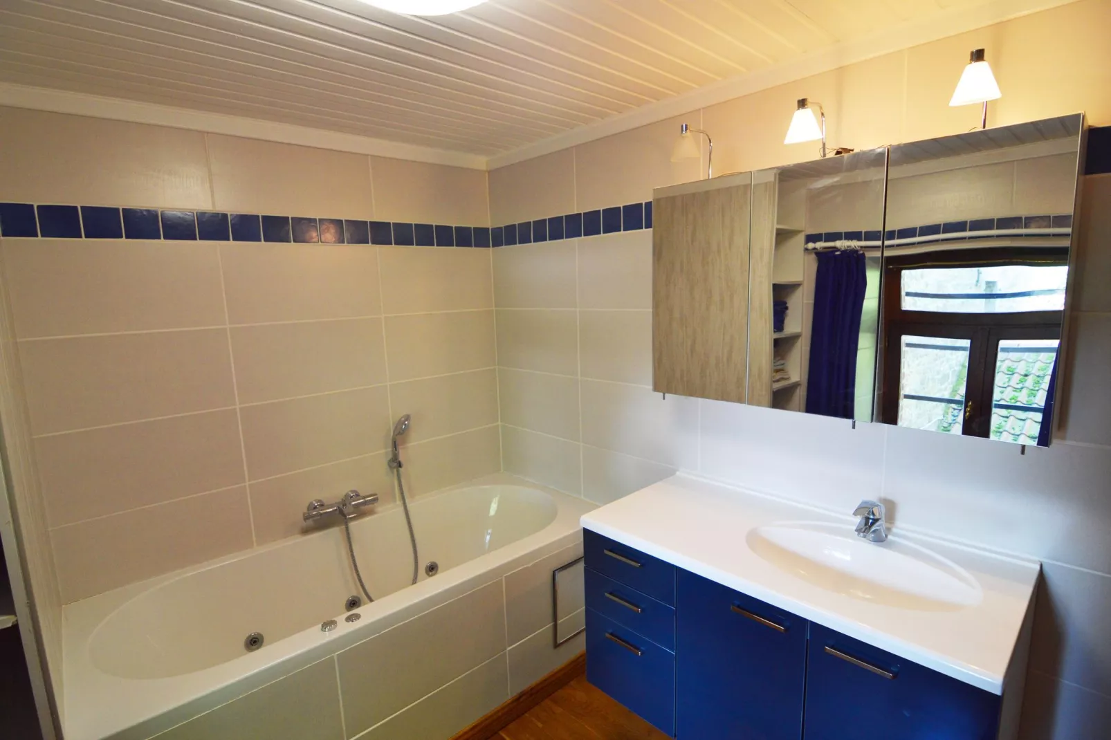 Ardenna-Bathroom