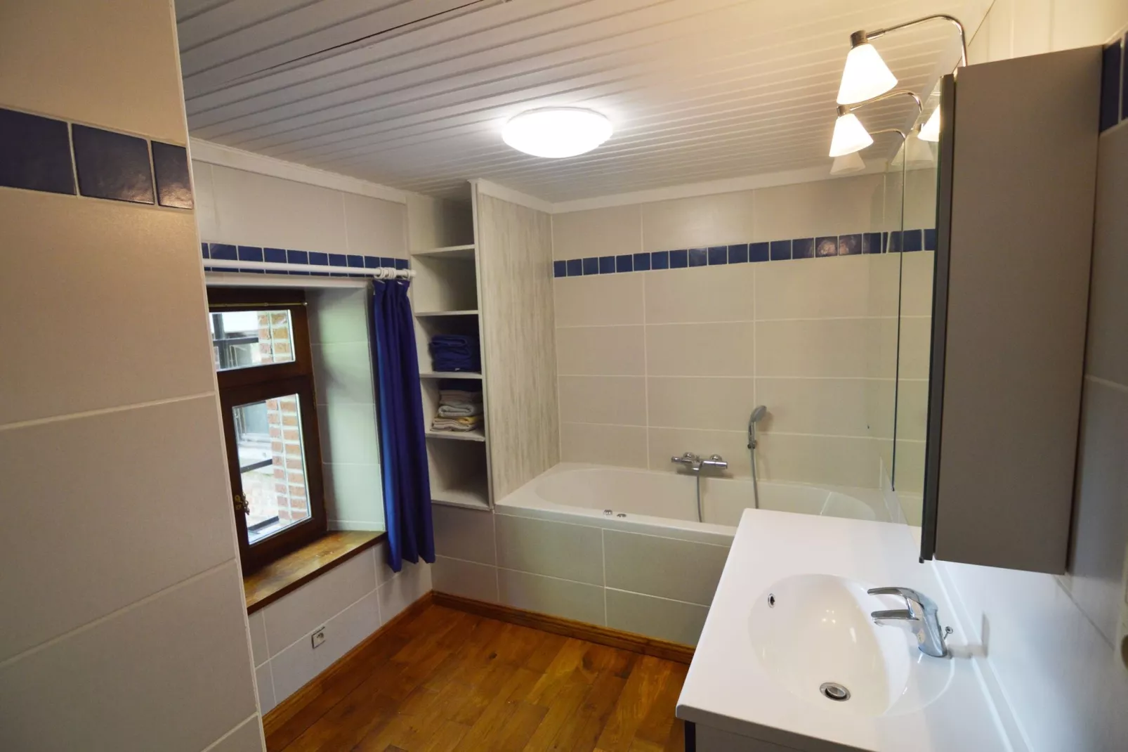 Ardenna-Bathroom