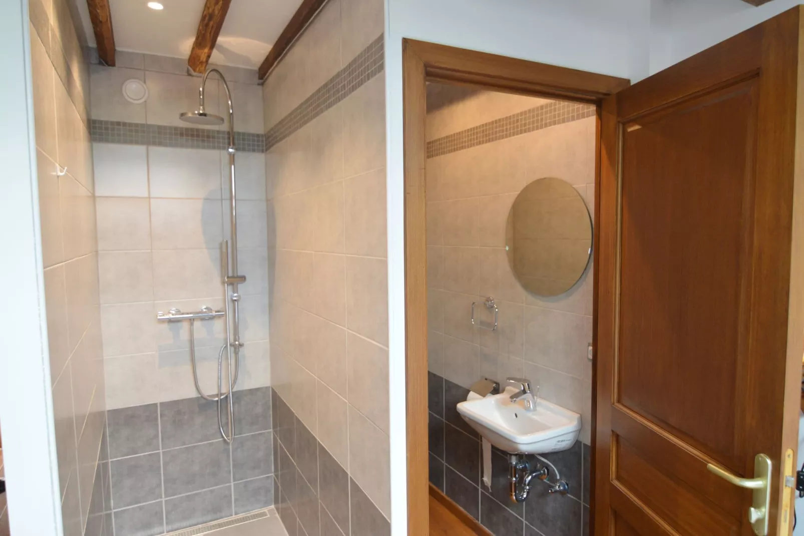 Ardenna-Bathroom