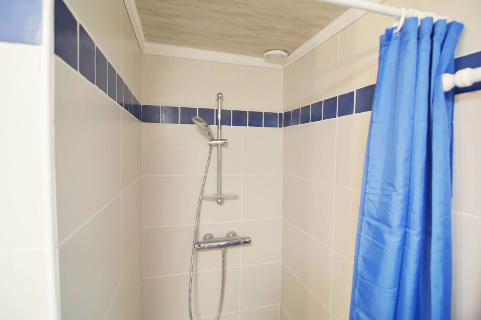 Ardenna-Bathroom