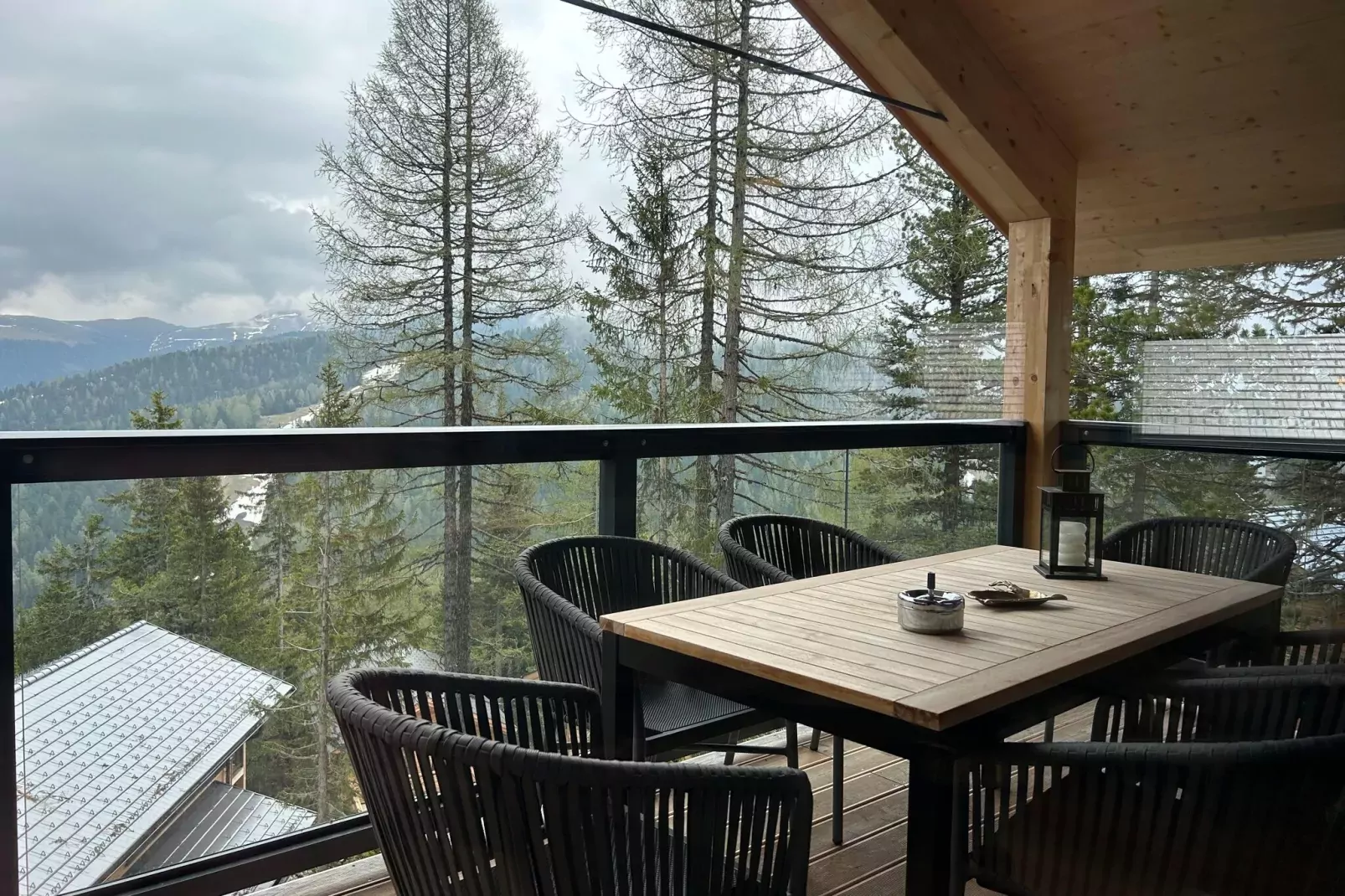 Naturchalets Turracher Höhe 6-Terrassenbalkon