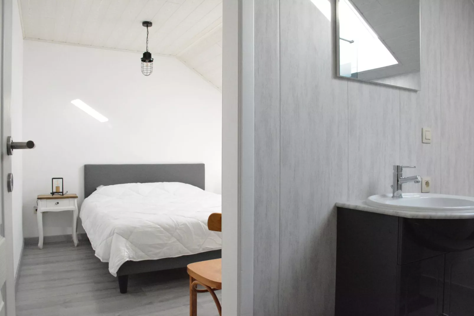 Au Pas Perdu-Bedroom