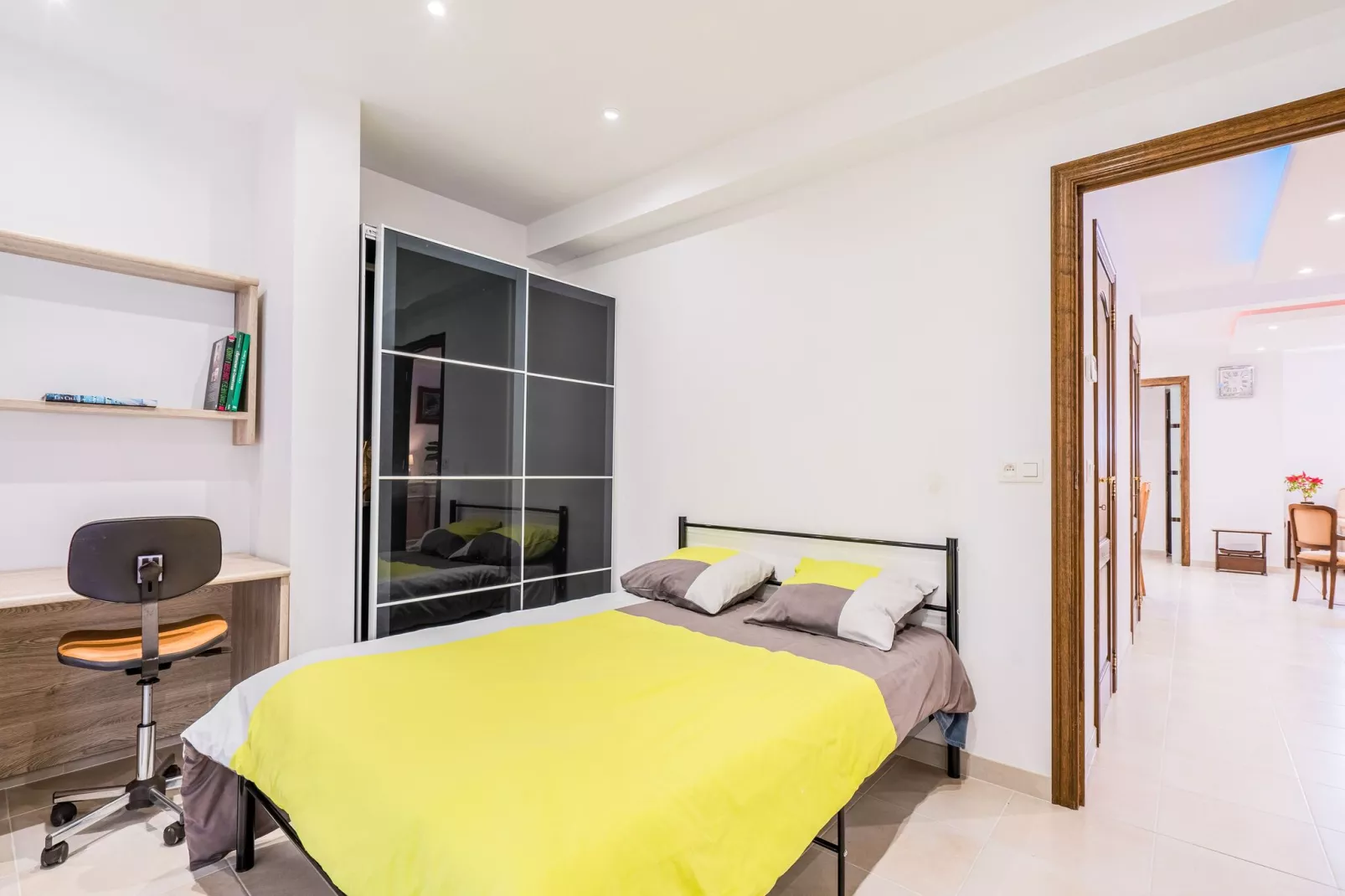 Le chausson-Bedroom