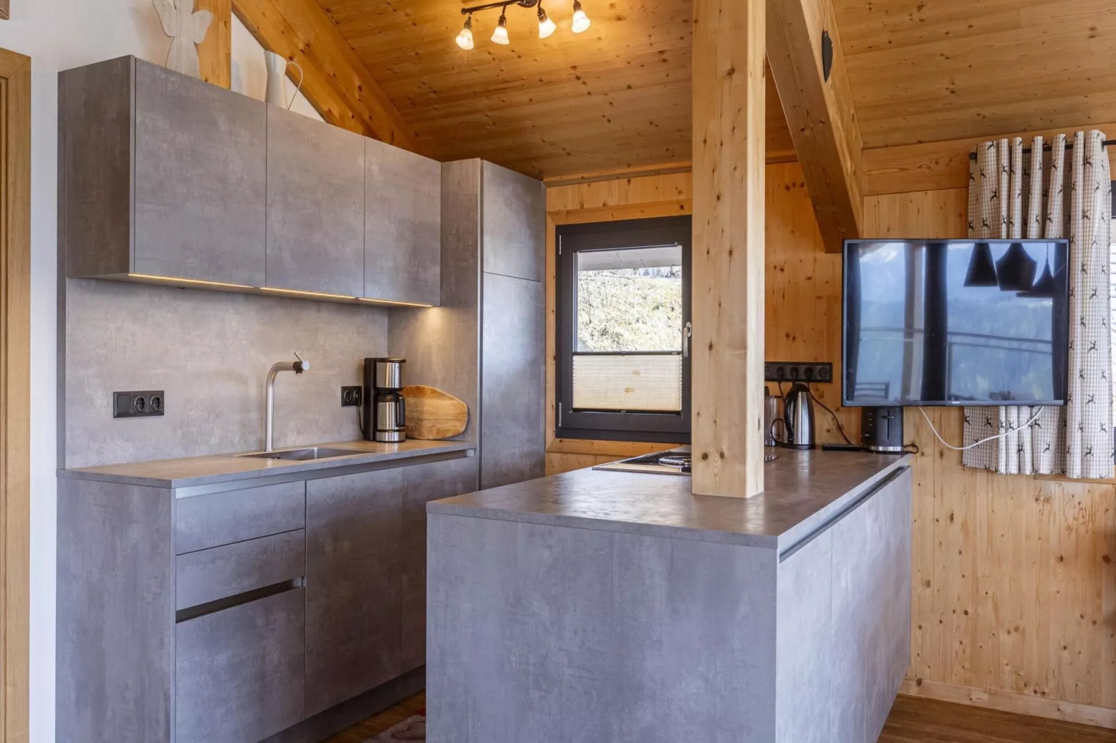 Alpenchalets Reiteralm 2-Kitchen