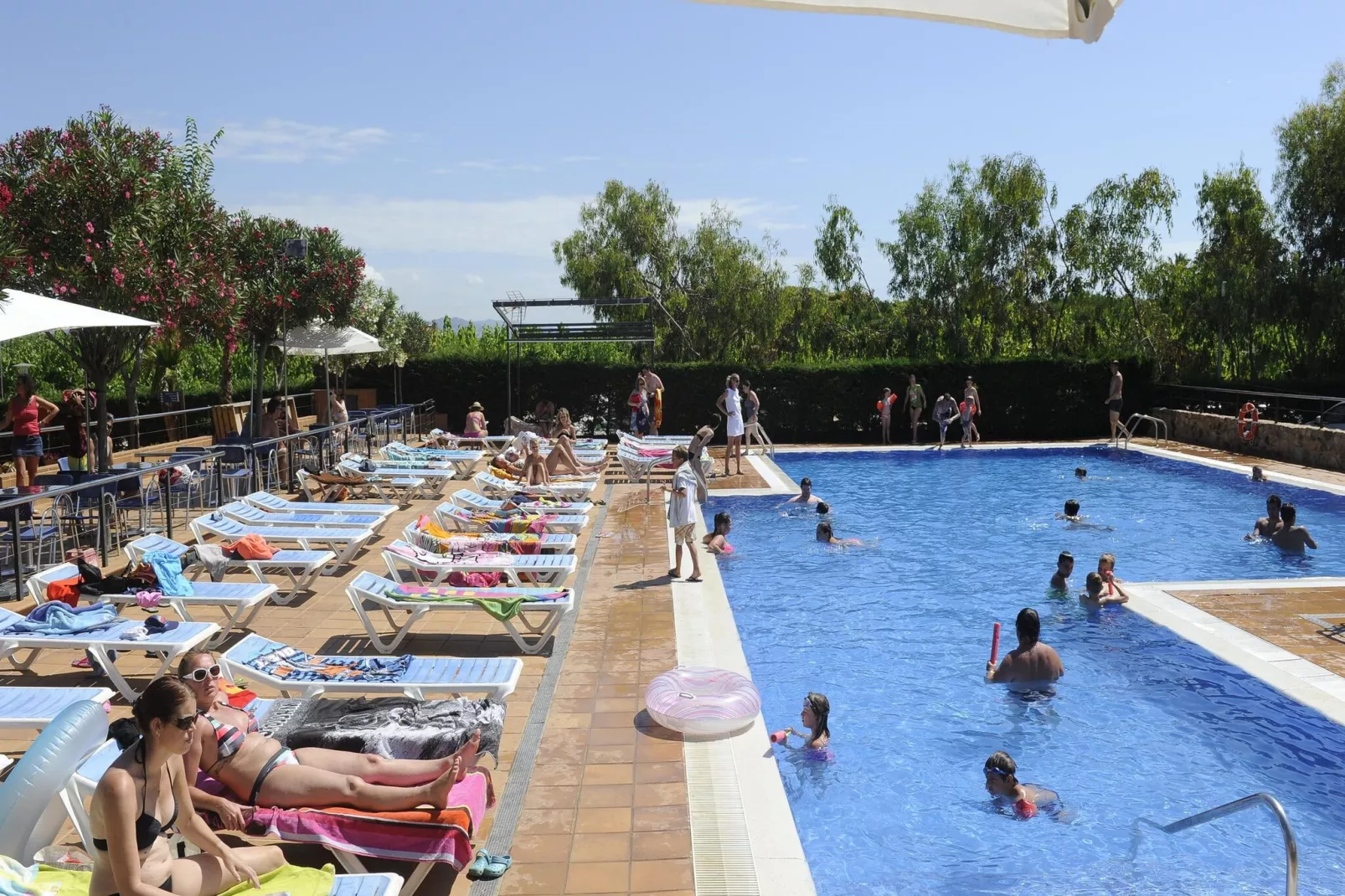 Camping del Mar BUNGALOW MEDITERRANI-Areas summer 1km