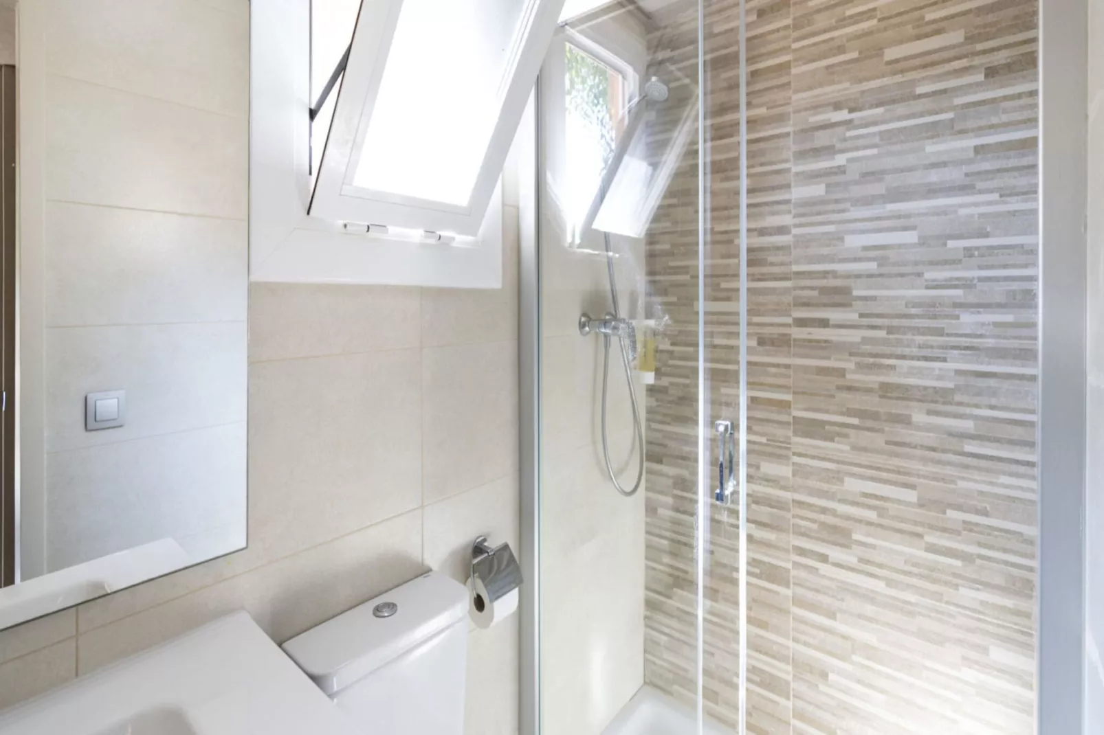 Camping del Mar BUNGALOW PREMIUM-Salle de bain
