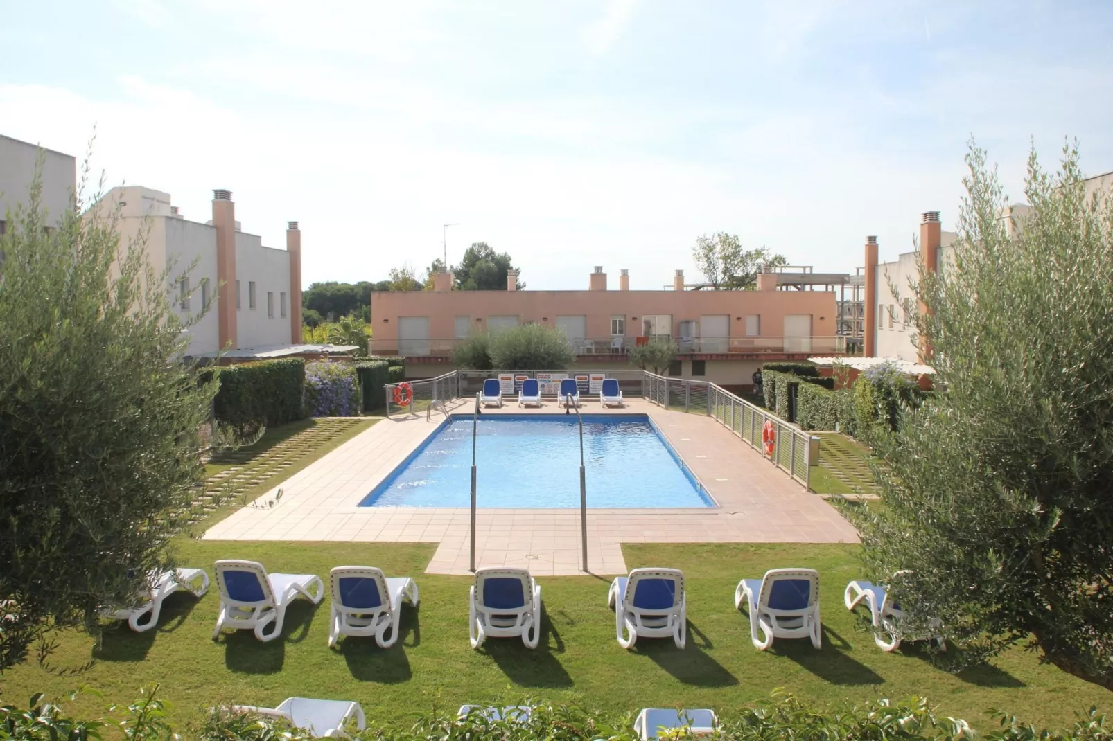 HOTUR 6P-Pool
