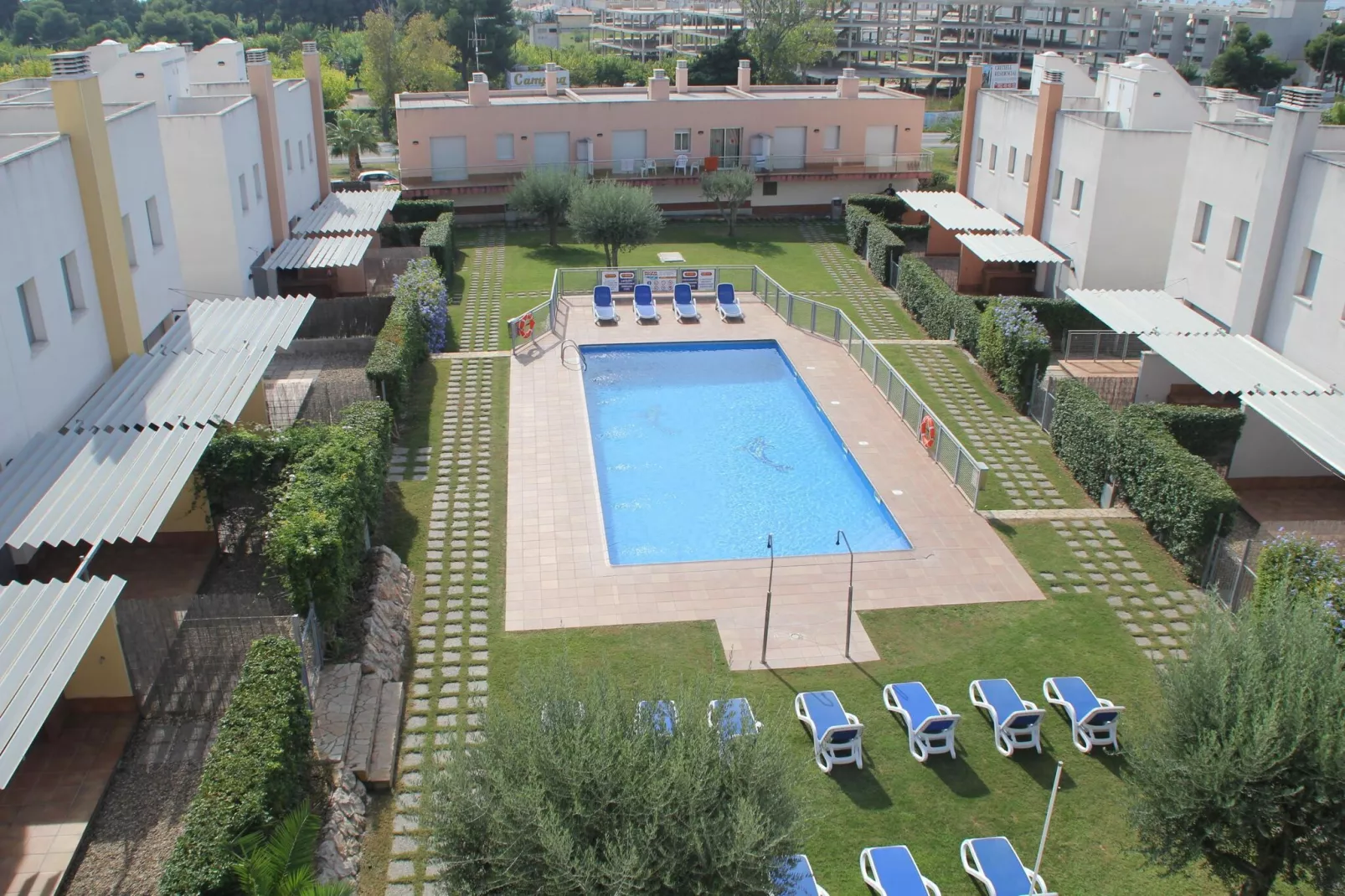 HOTUR 6P-View summer