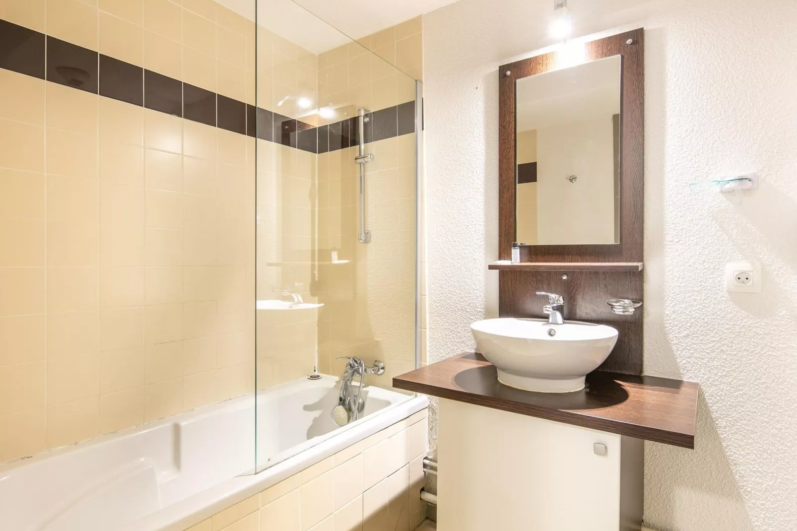 Les Gentianes 6-Bathroom