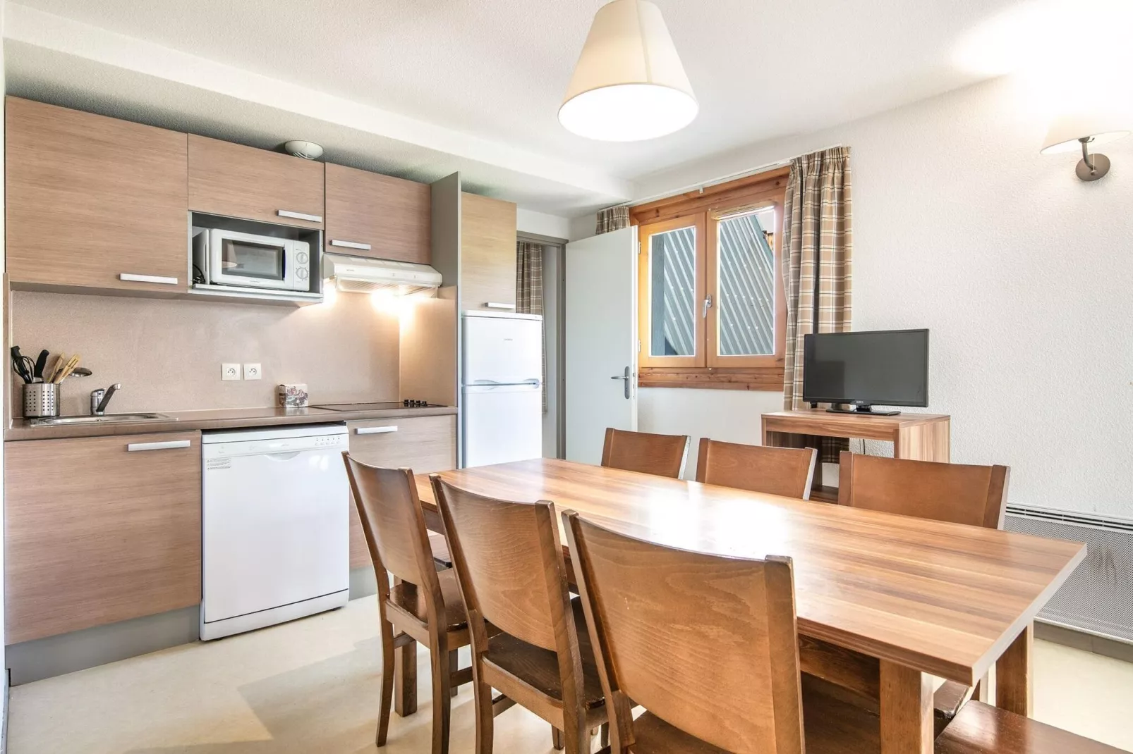 Les Gentianes 4-Kitchen