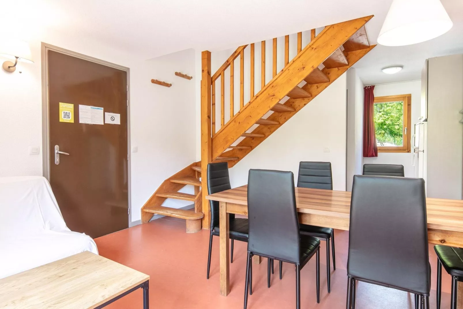 Les Gentianes 2-Living room
