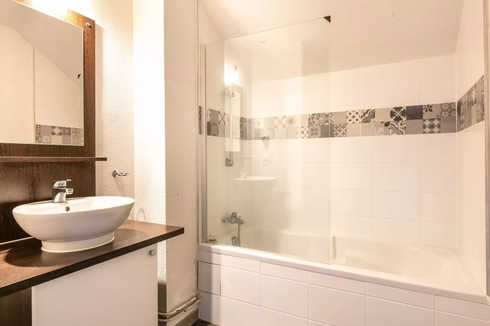 Les Gentianes 1-Bathroom
