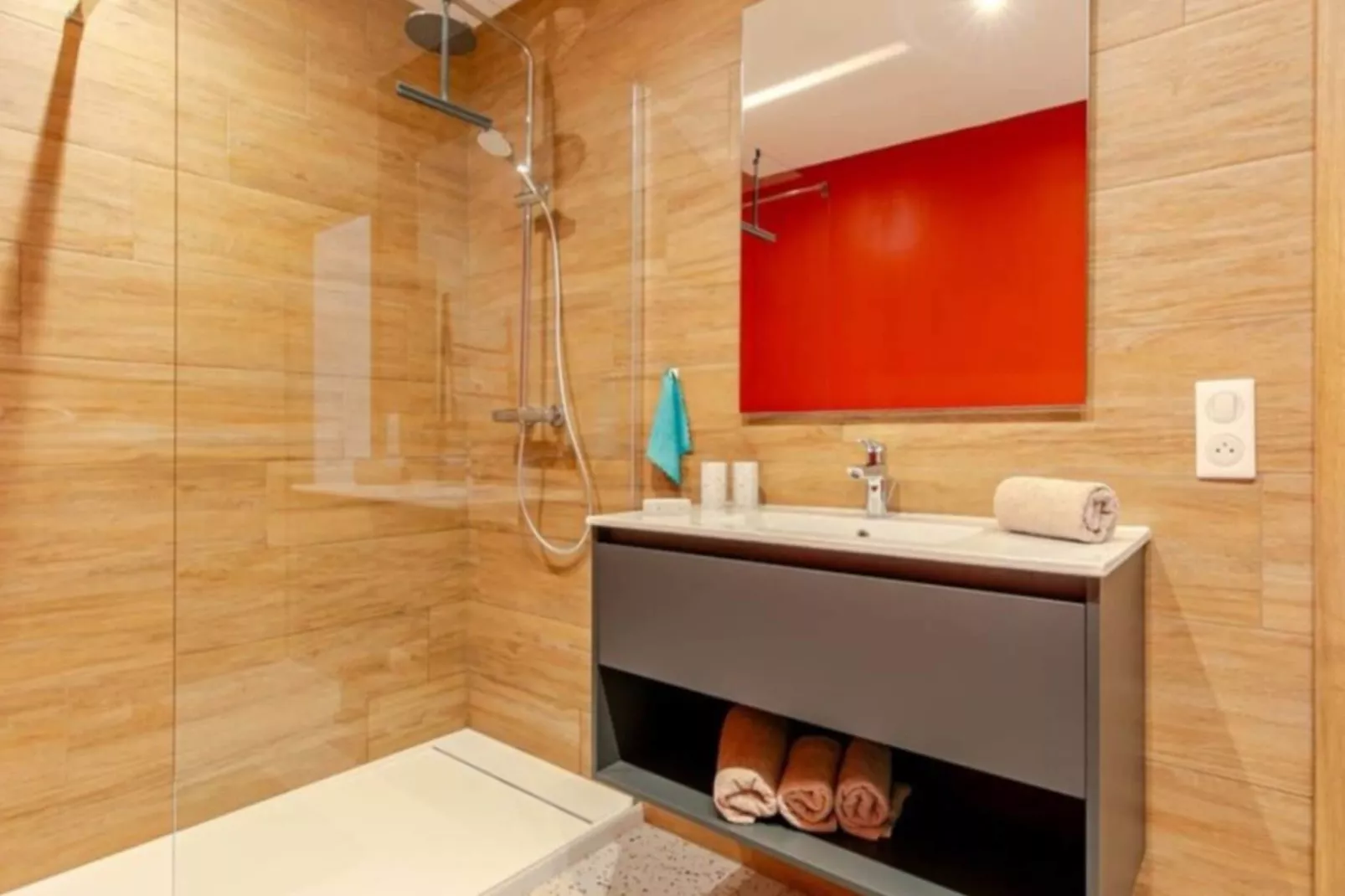 Grand Gite North-Bathroom